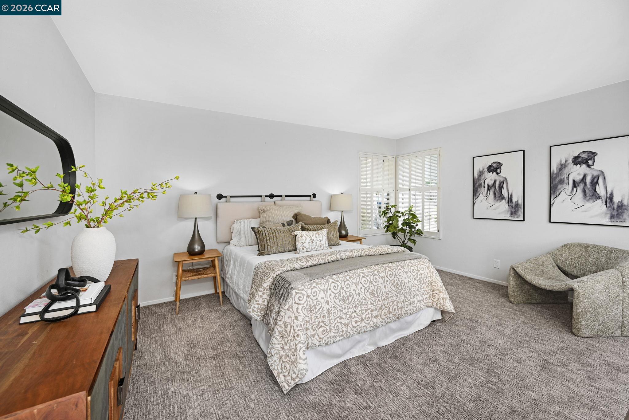 537 ROLLING HILLS LANE