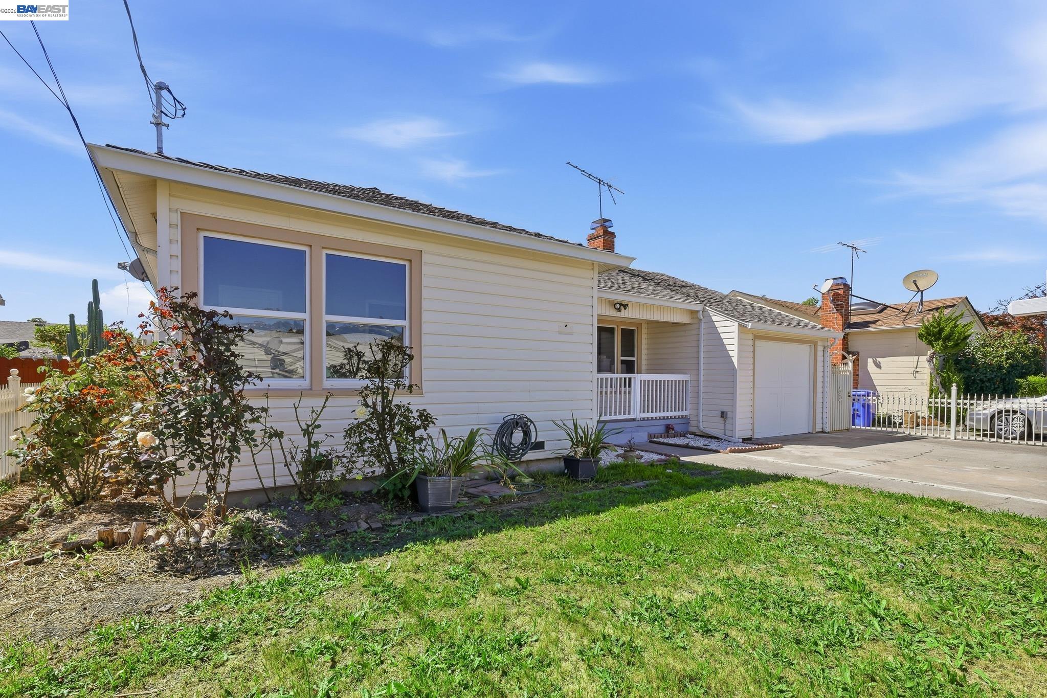 16311 Ria Dr