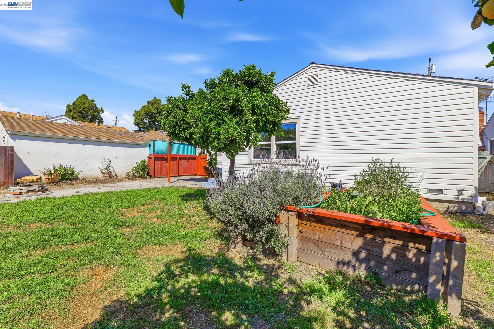 16311 Ria Dr
