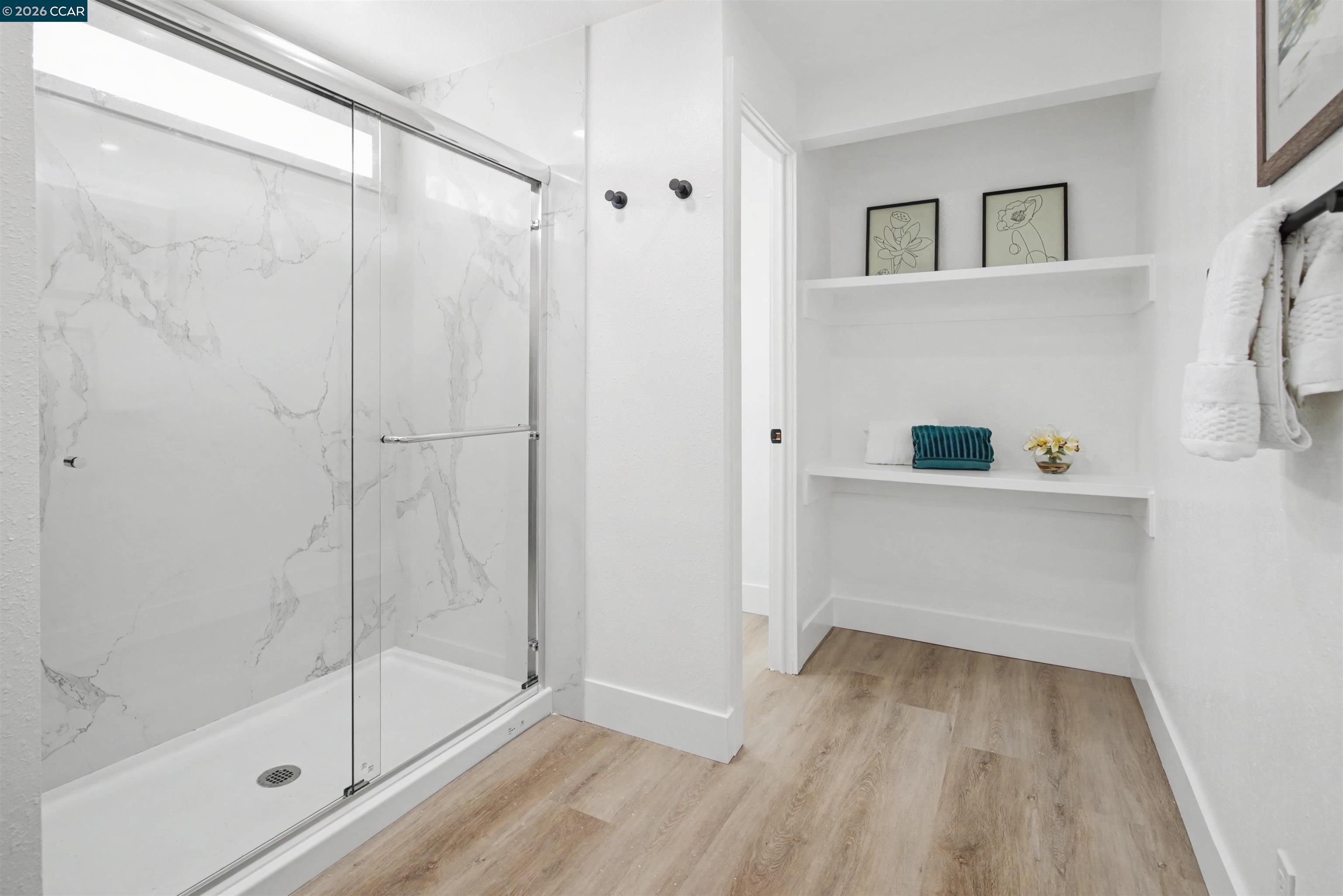301 Avendia Flores