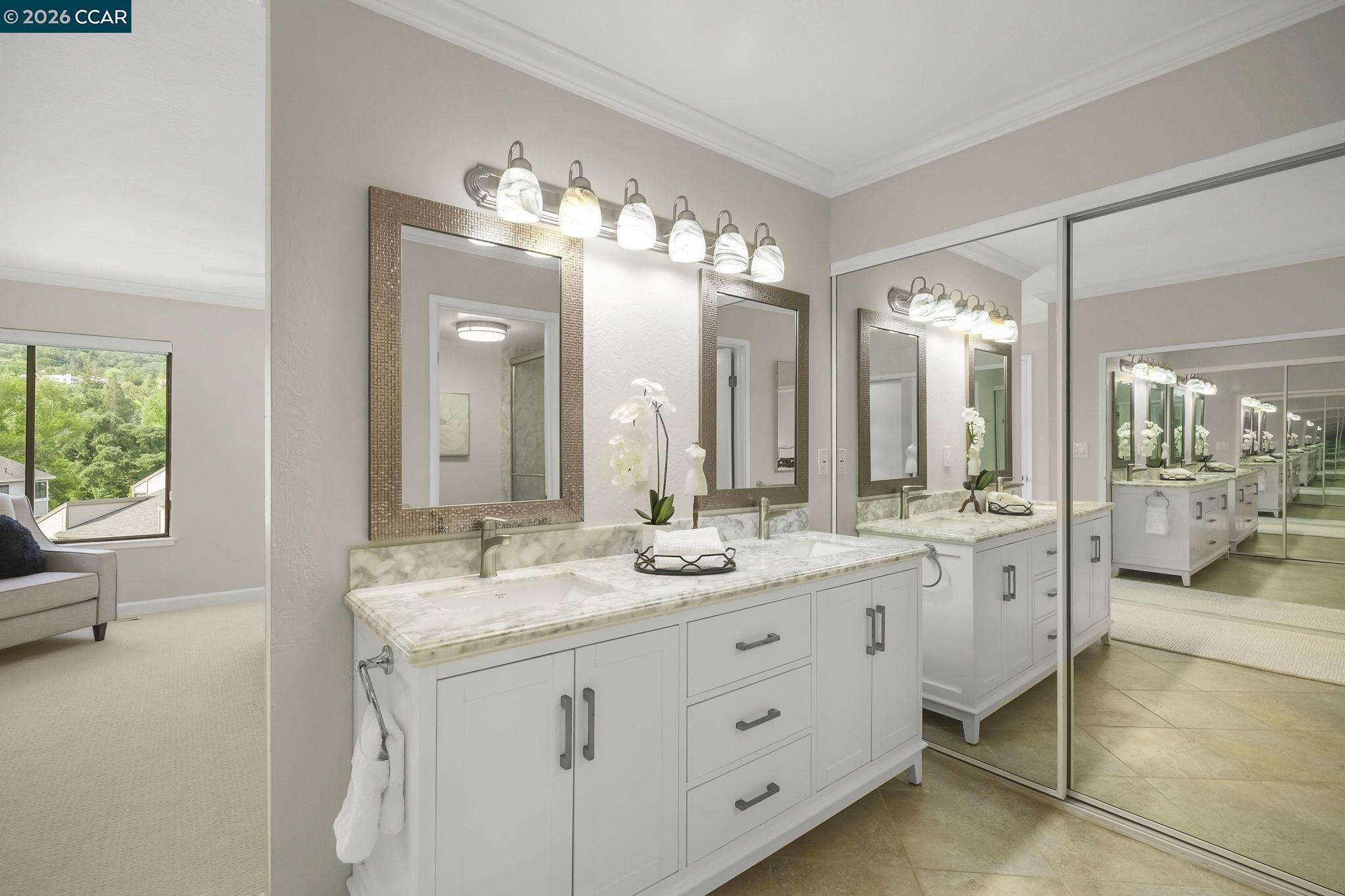 3386 Rossmoor Pkwy # 6