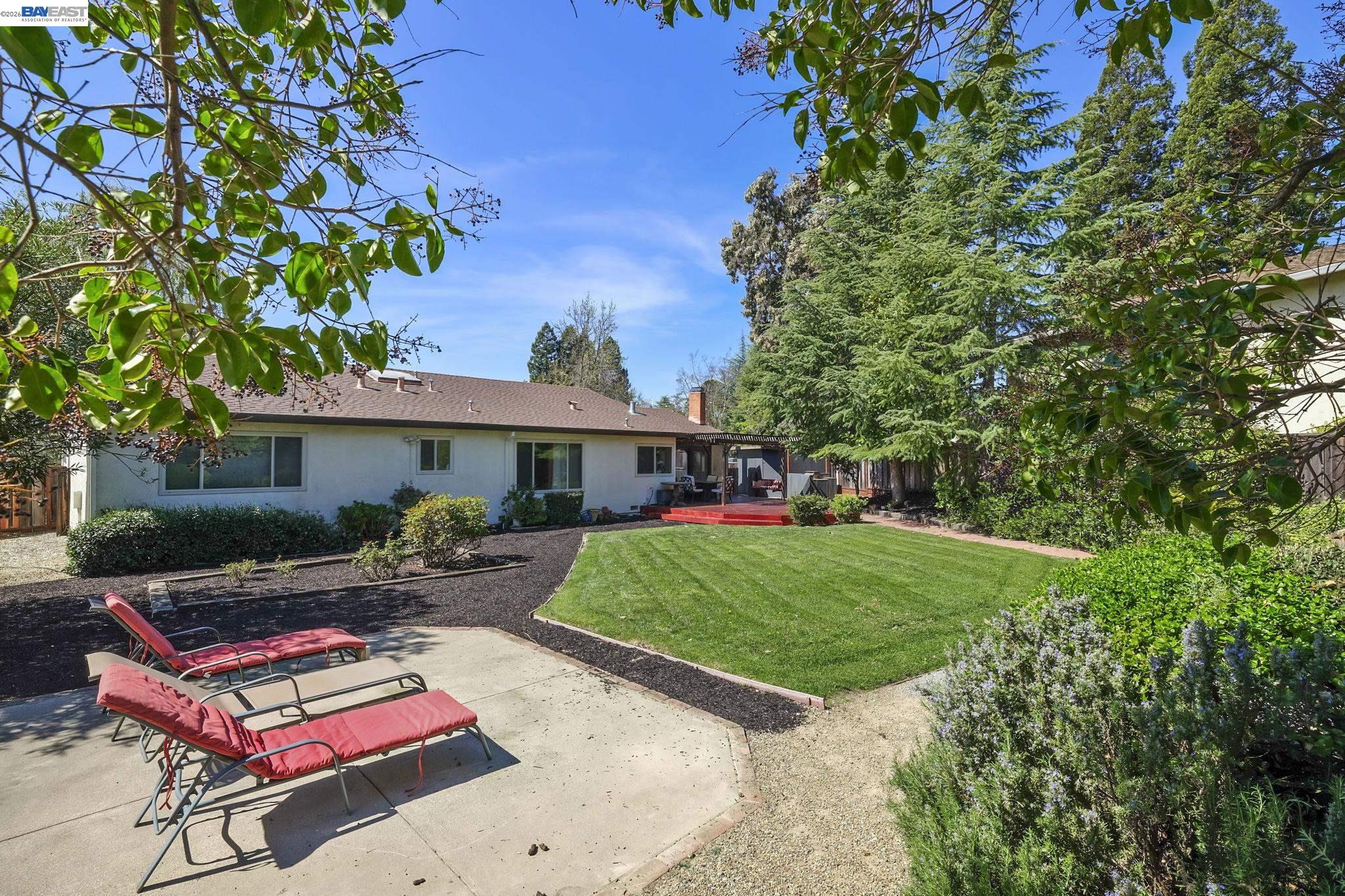 491 Santander Dr