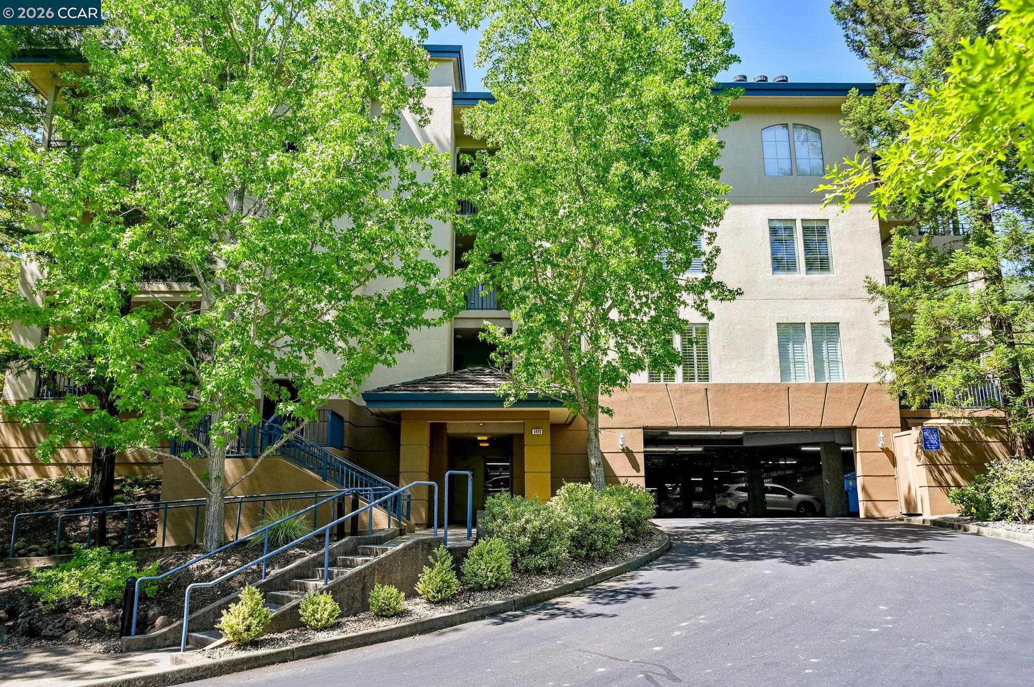 5920 Horsemans Canyon # 1B