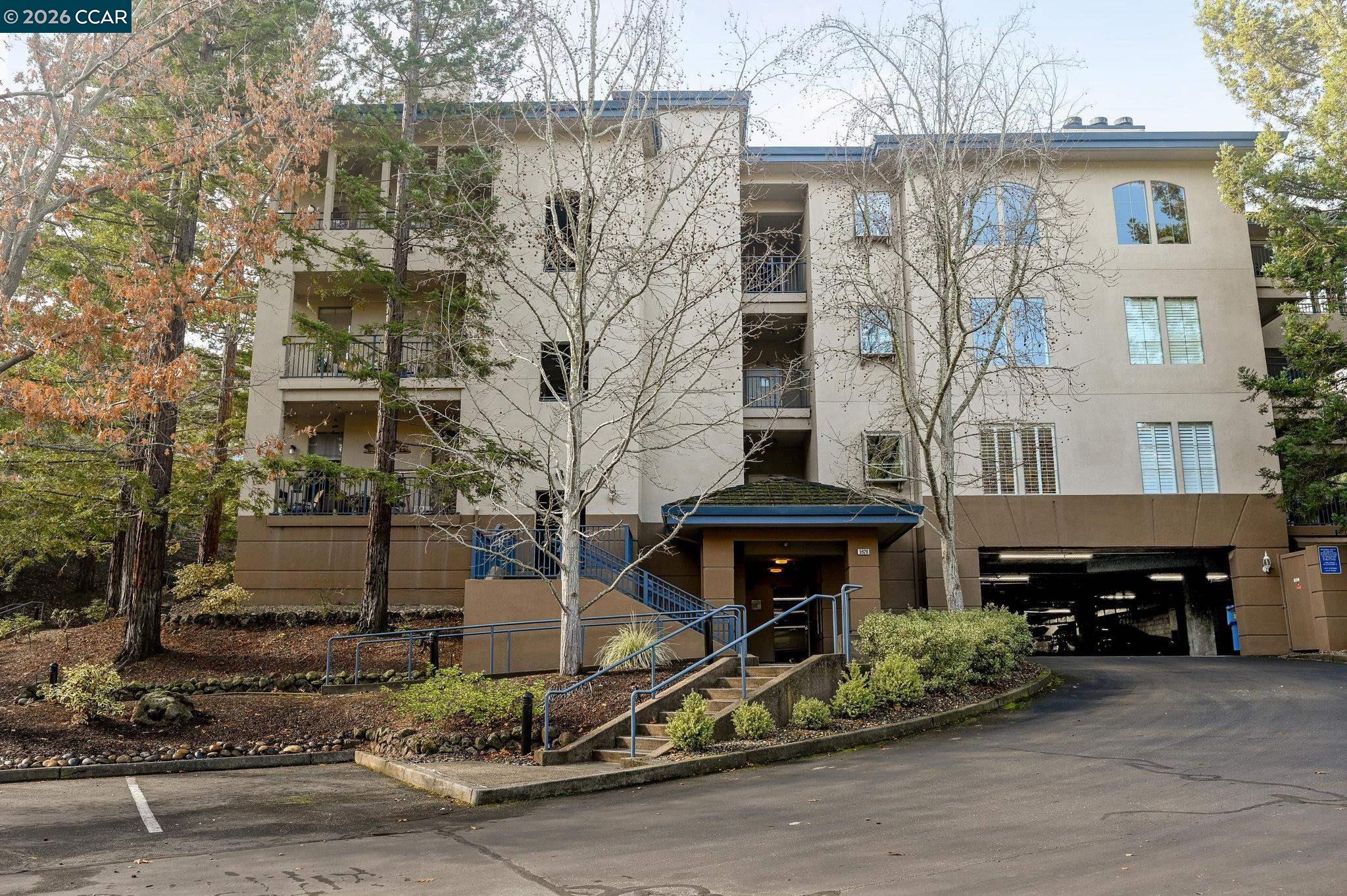 5920 Horsemans Canyon # 1B