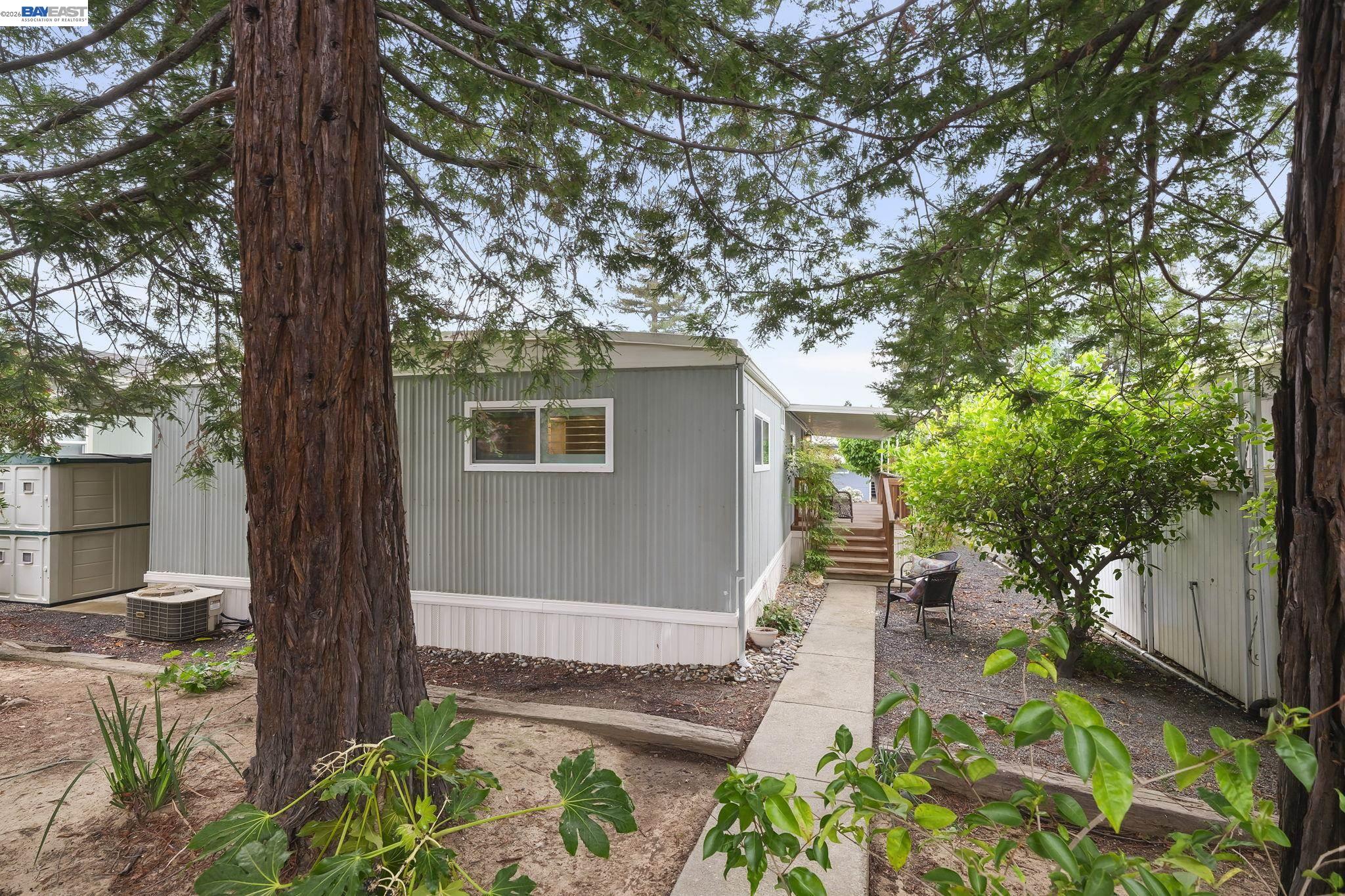 3231 Vineyard Ave., #94 # 94