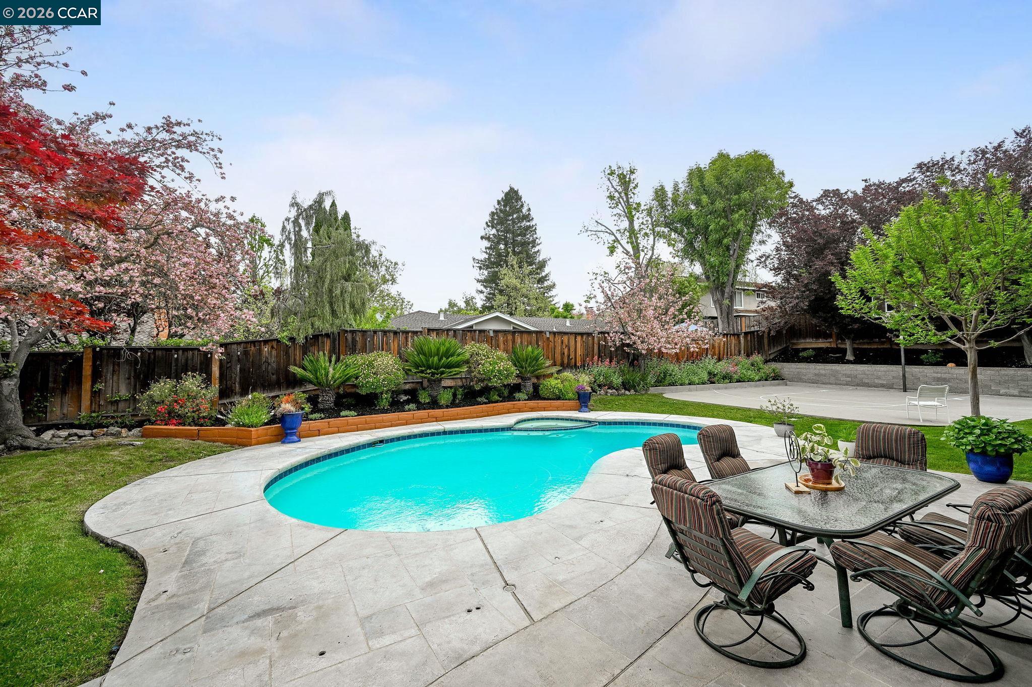 11 Ambleside Ct
