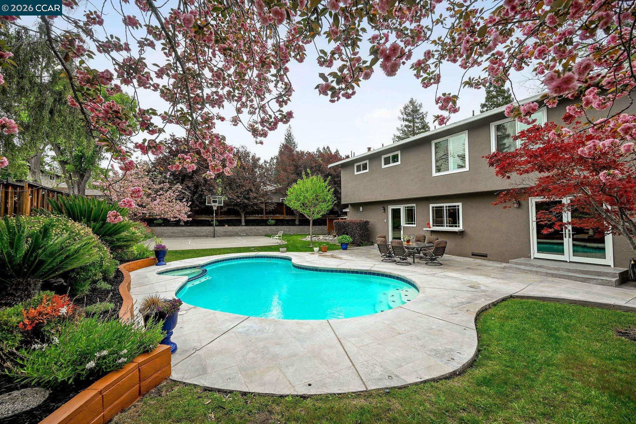 11 Ambleside Ct
