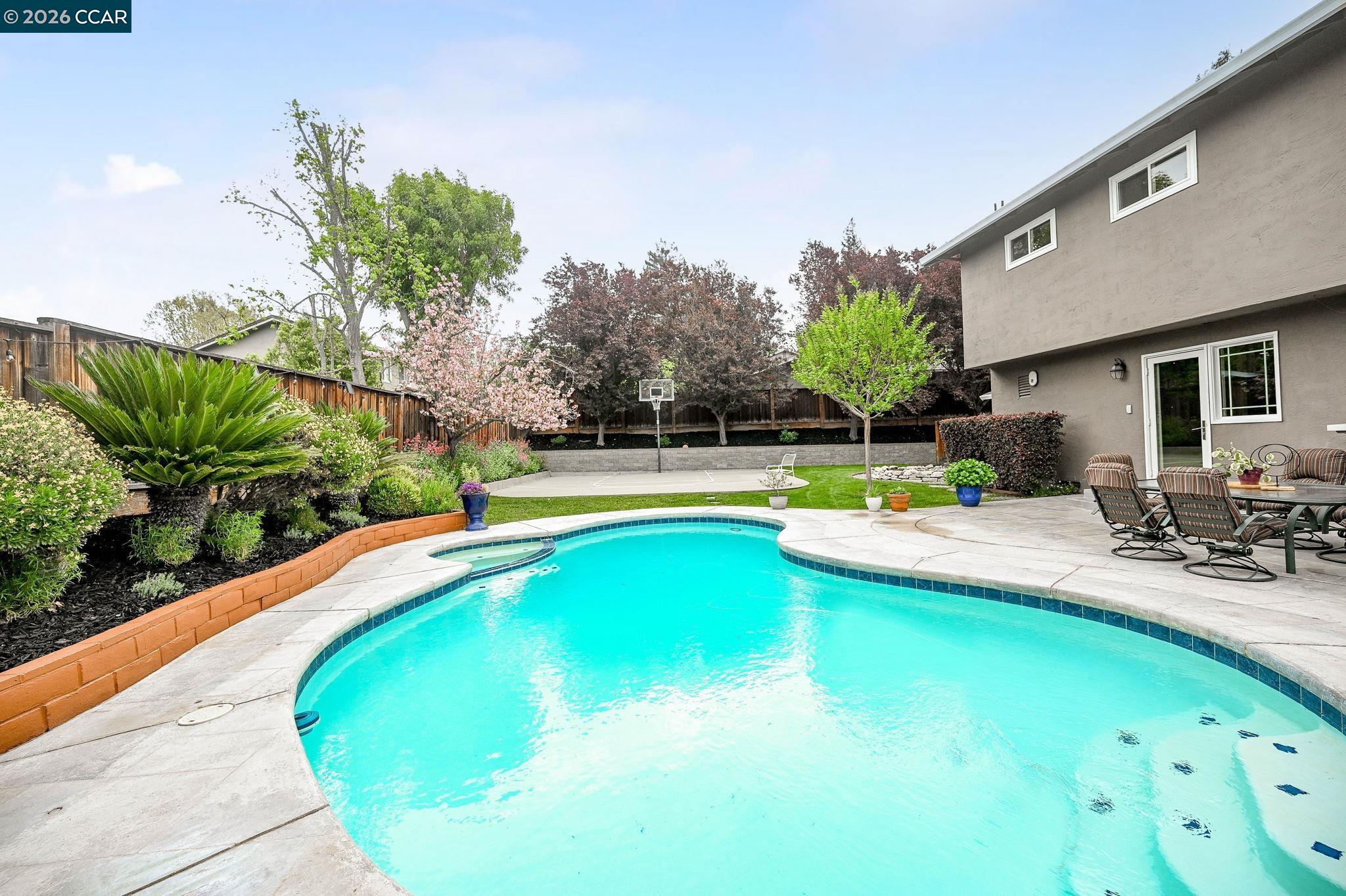 11 Ambleside Ct