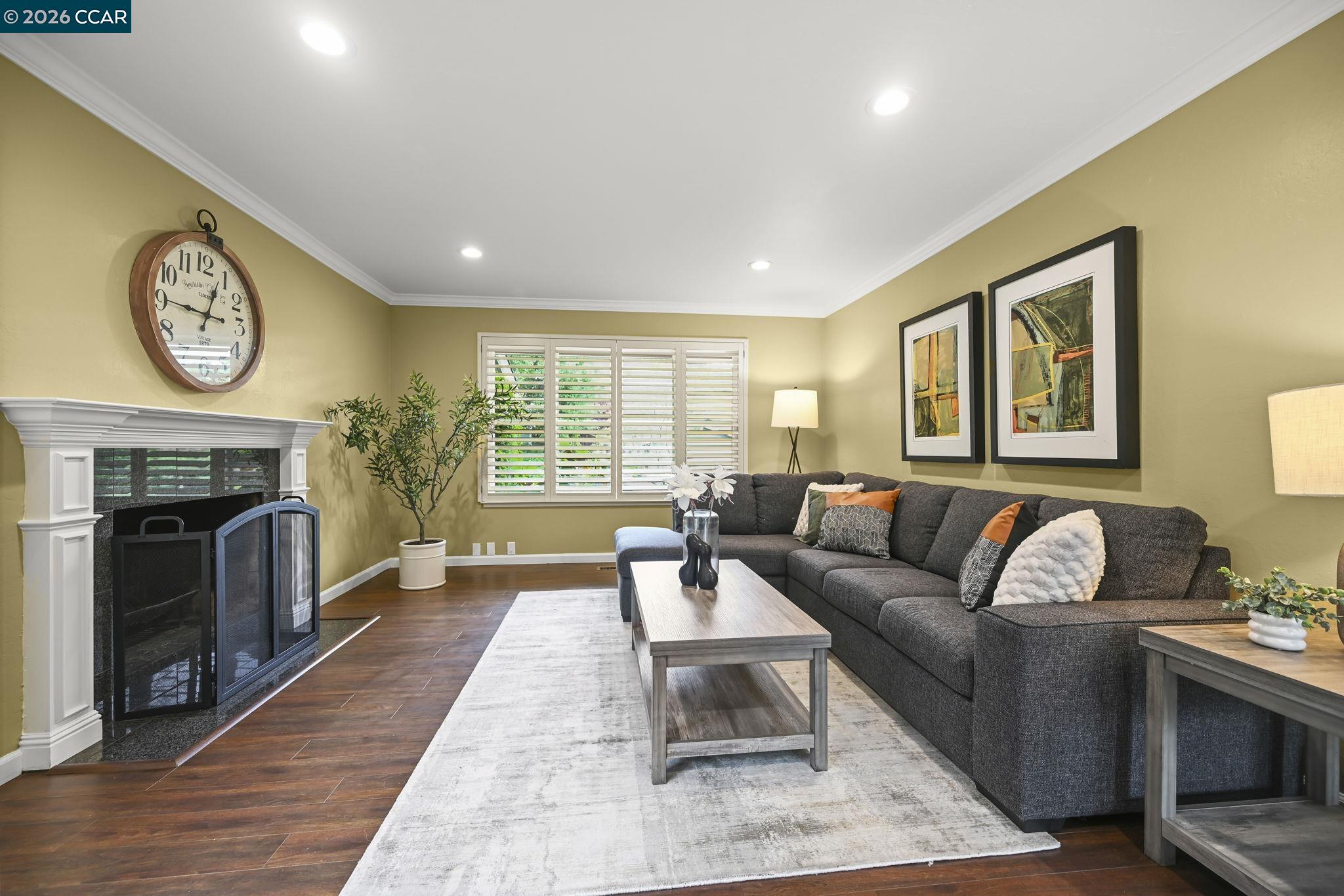 11 Ambleside Ct