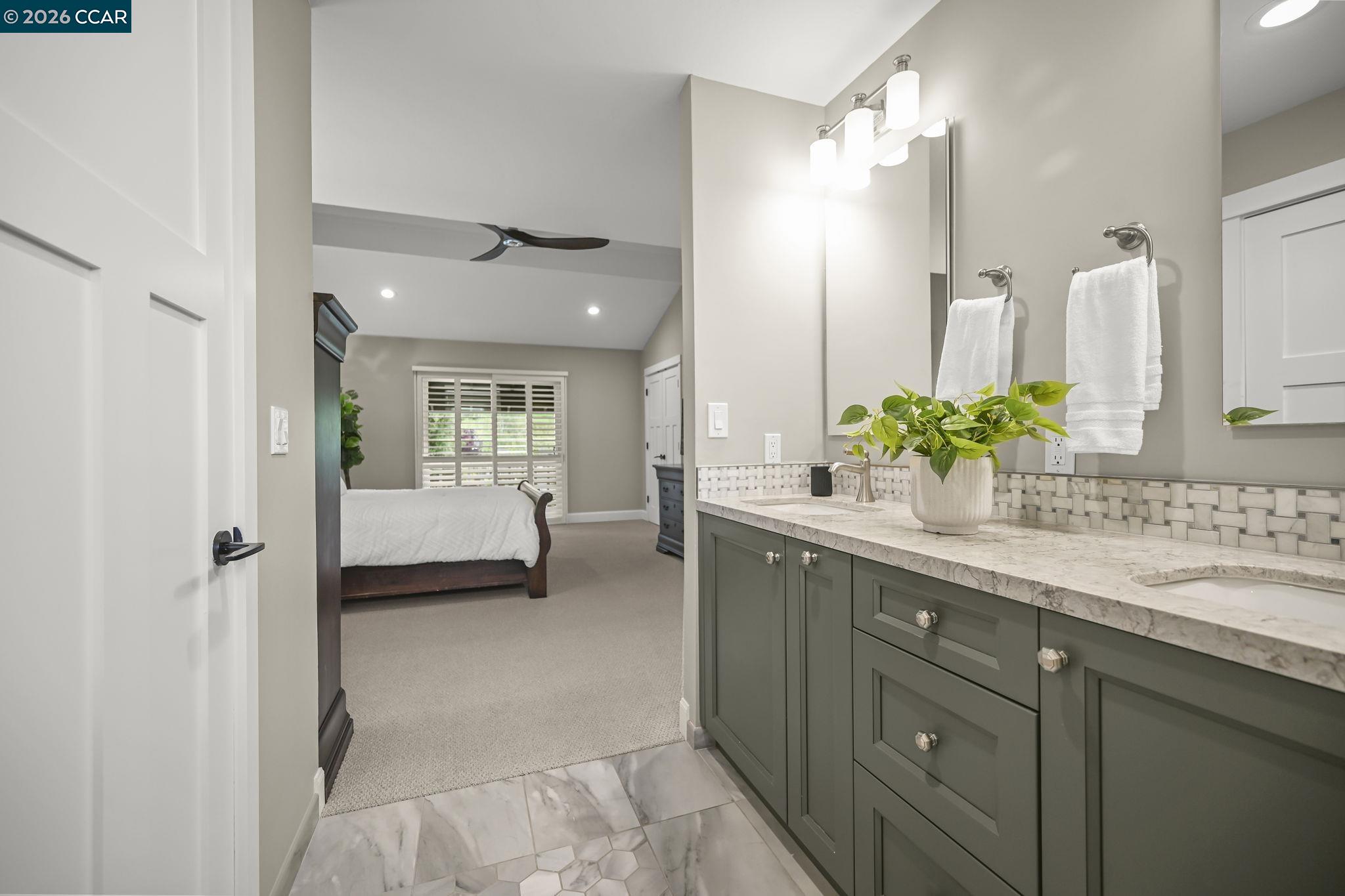 11 Ambleside Ct