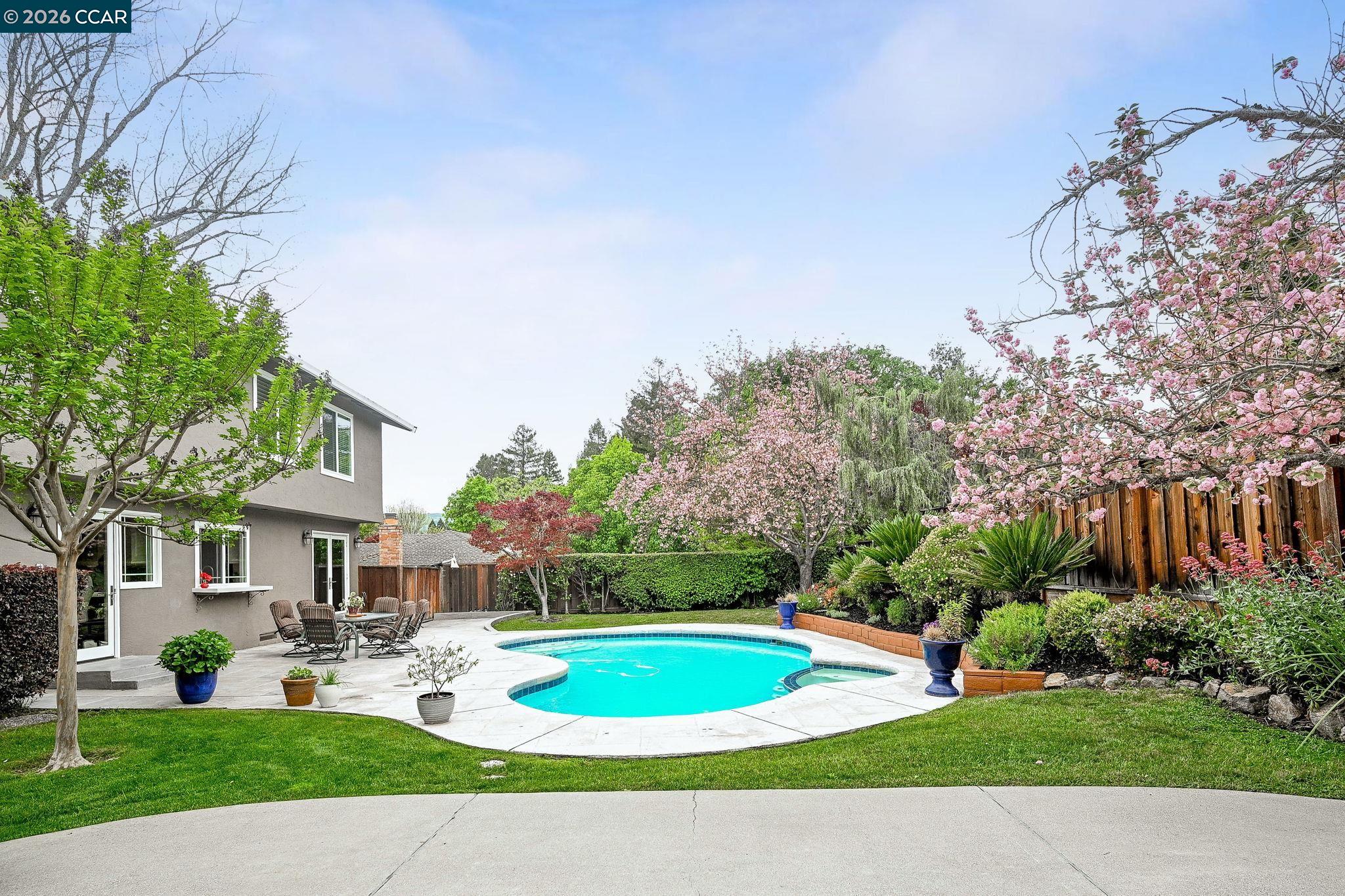 11 Ambleside Ct