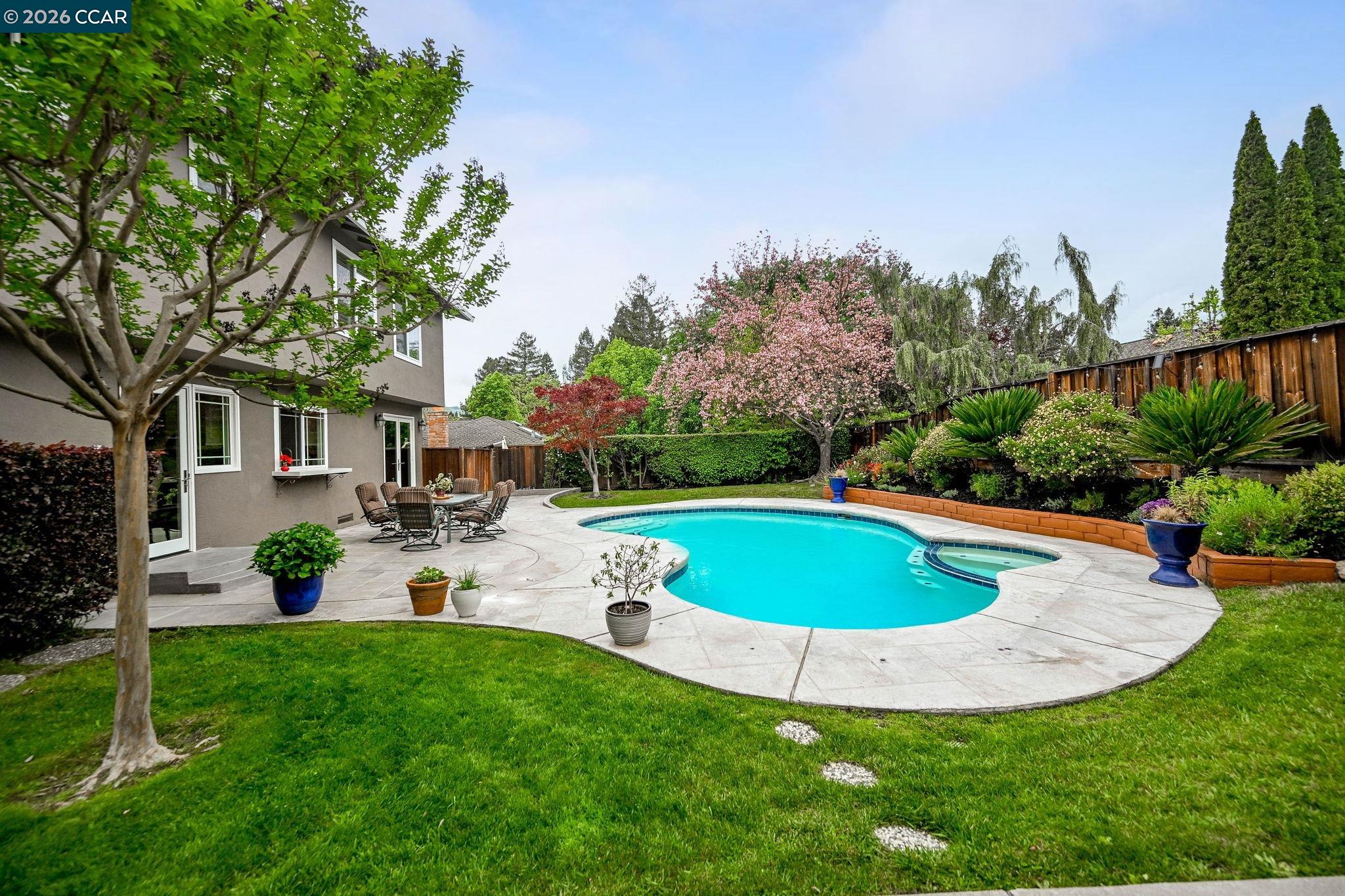 11 Ambleside Ct
