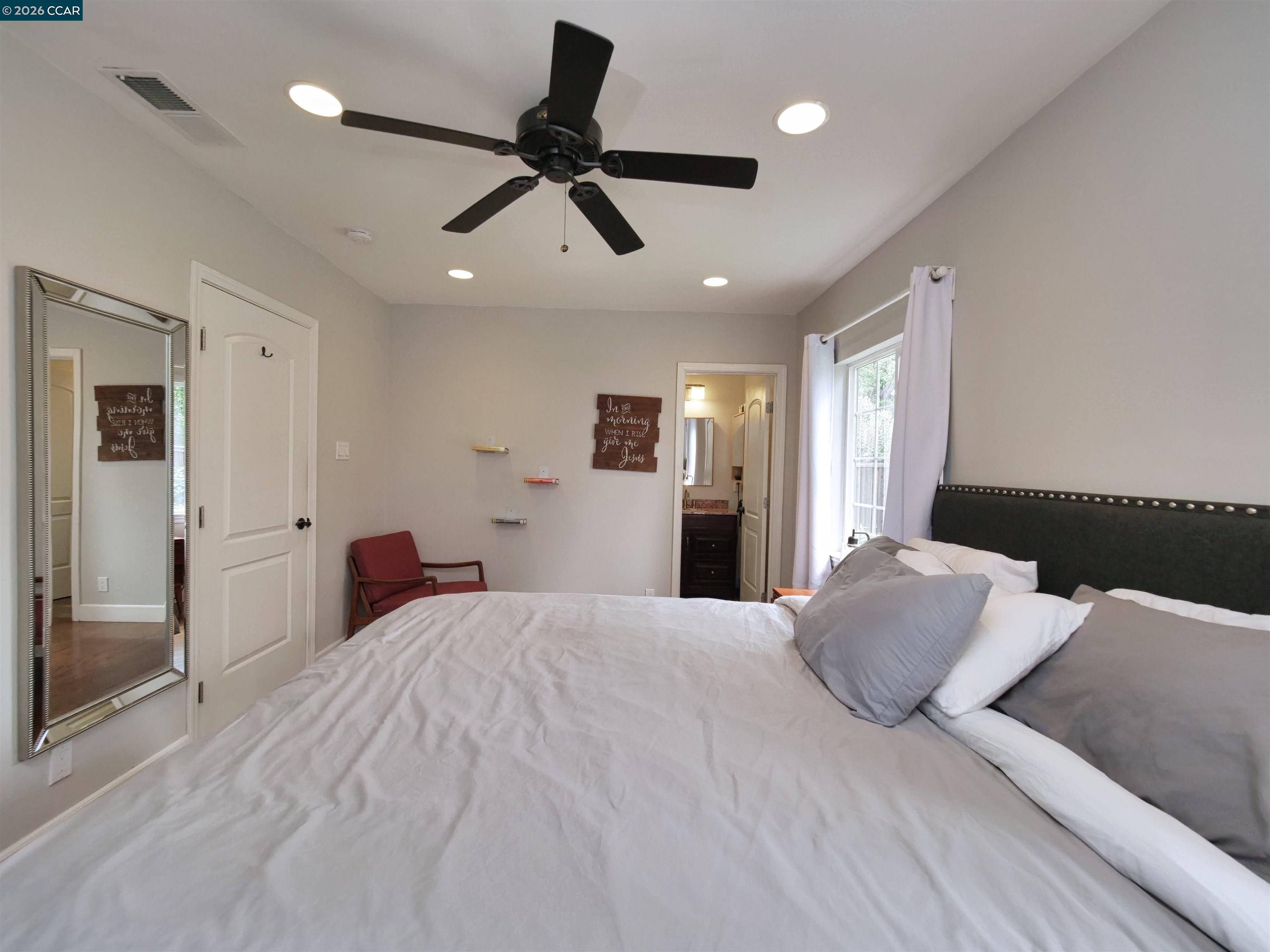 1260 Apple Drive