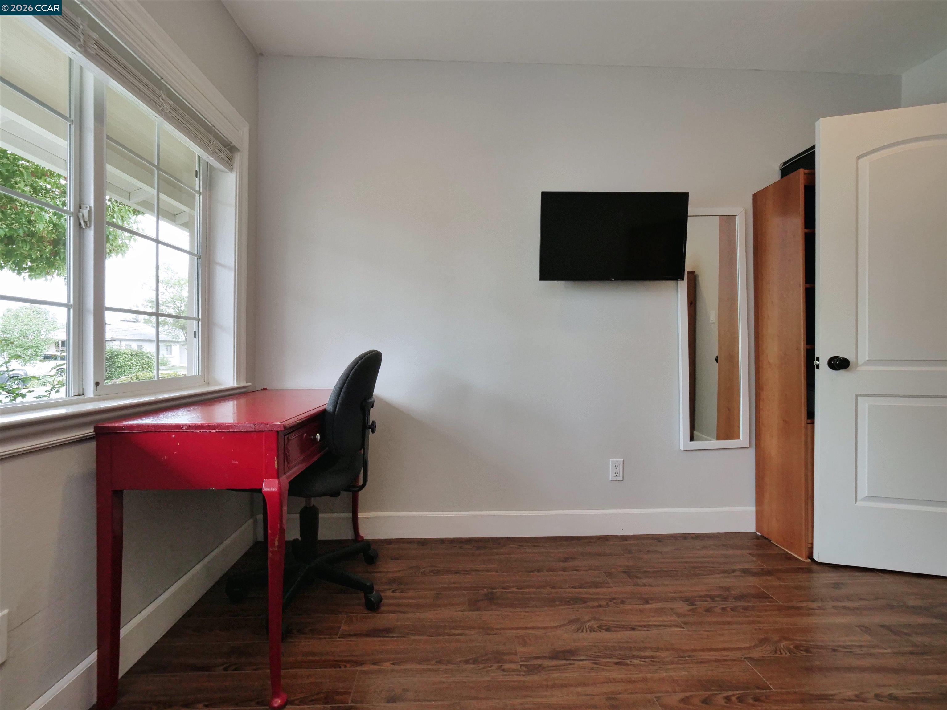 1260 Apple Drive
