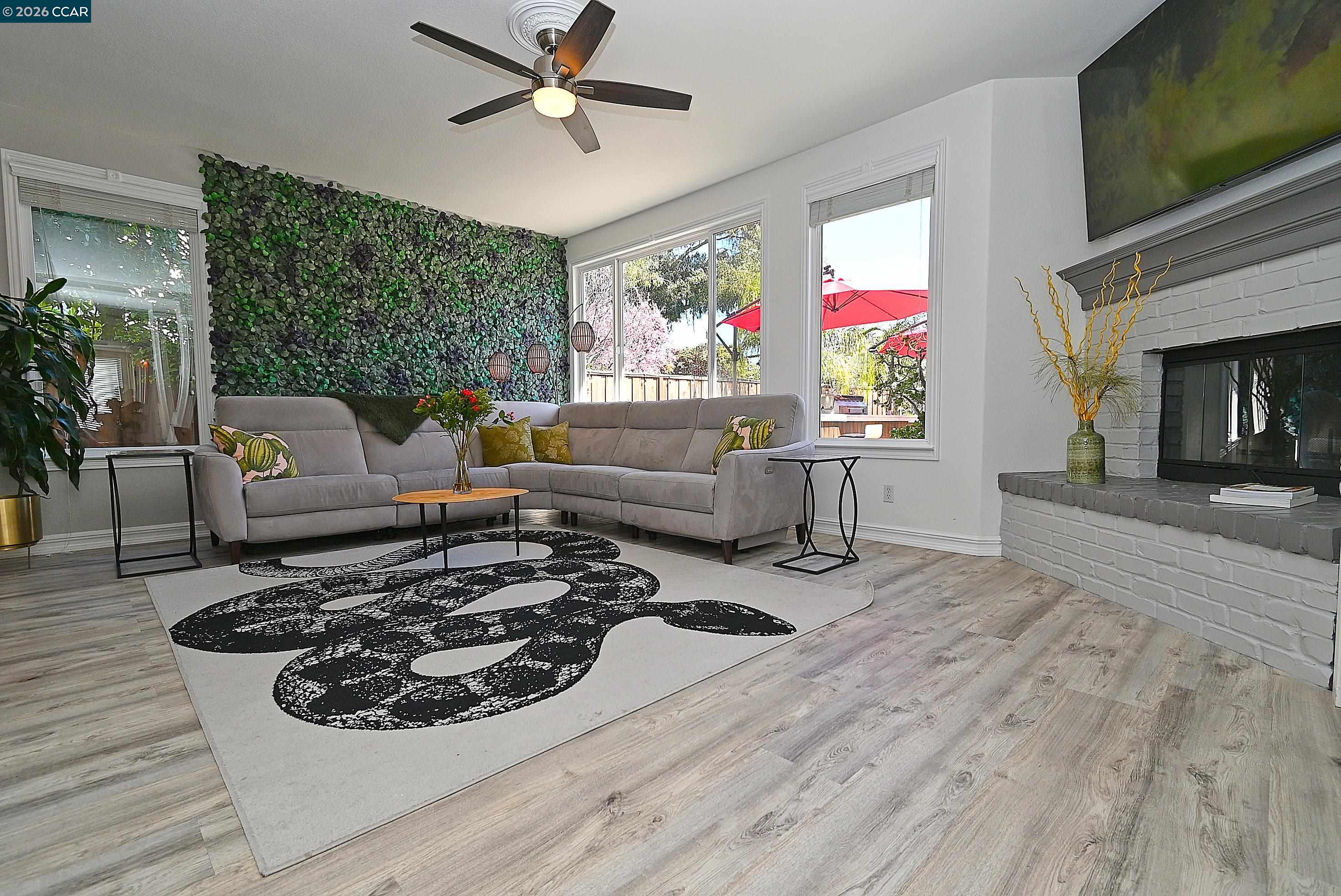 829 Deer Spring Cir