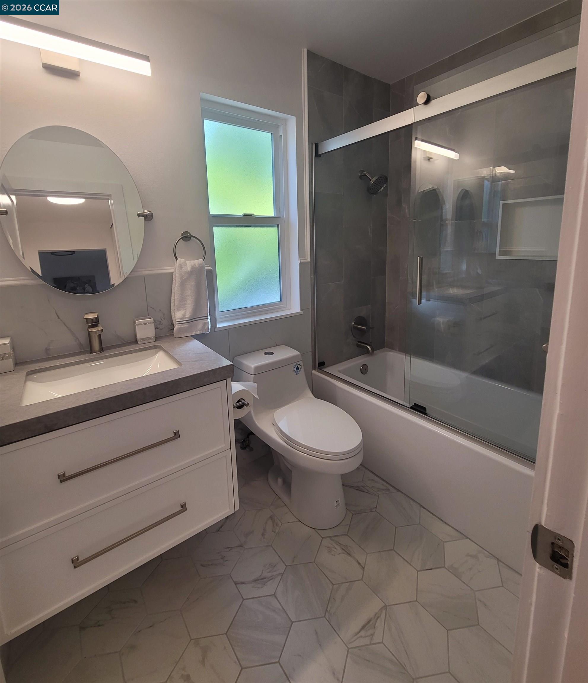 375 Camelback Rd # 23