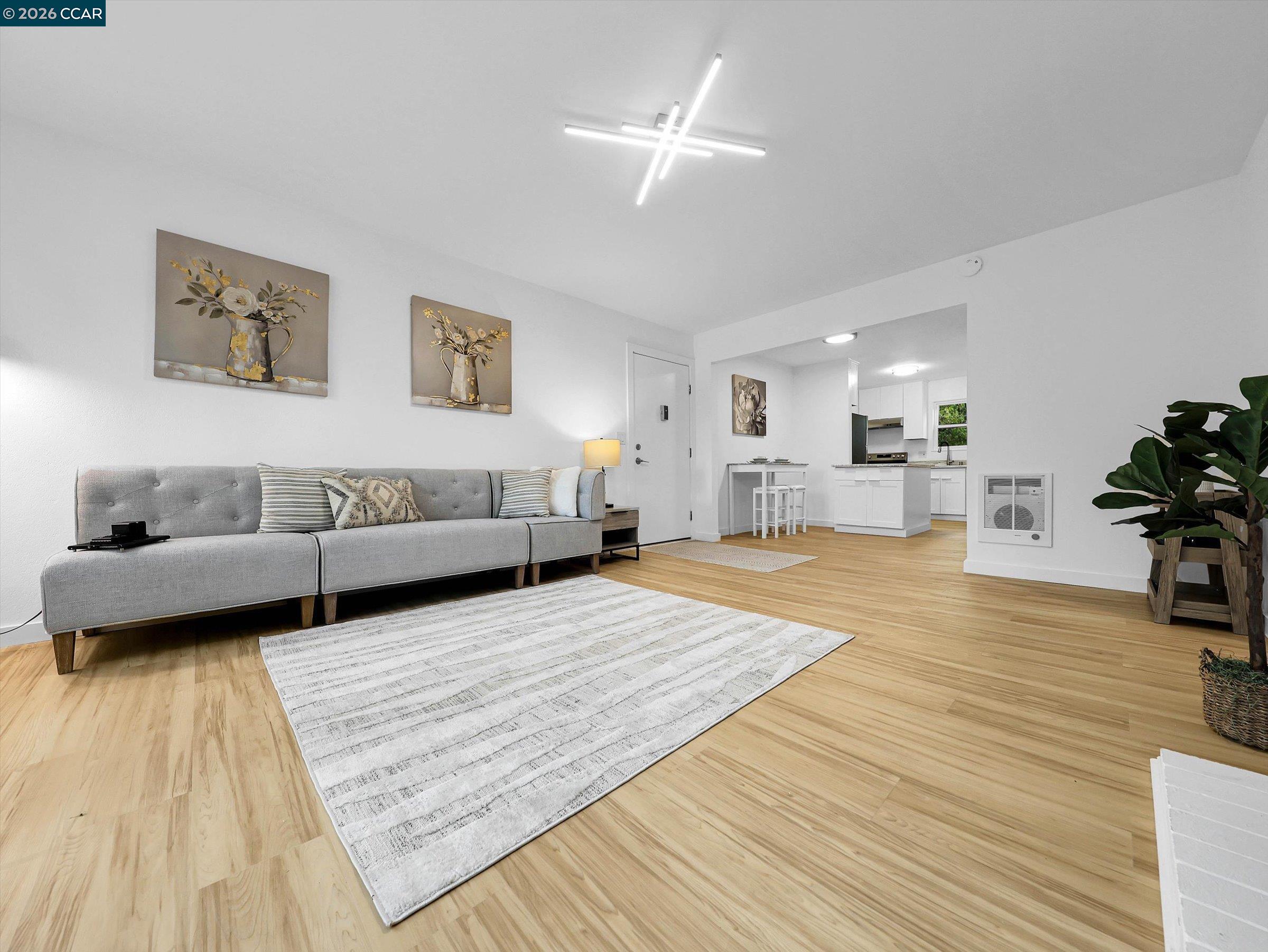 375 Camelback Rd # 23