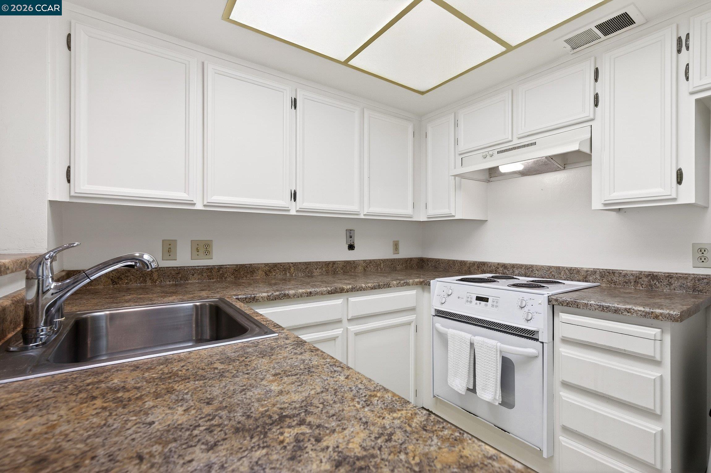 1621 Ptarmigan Dr. # 2A