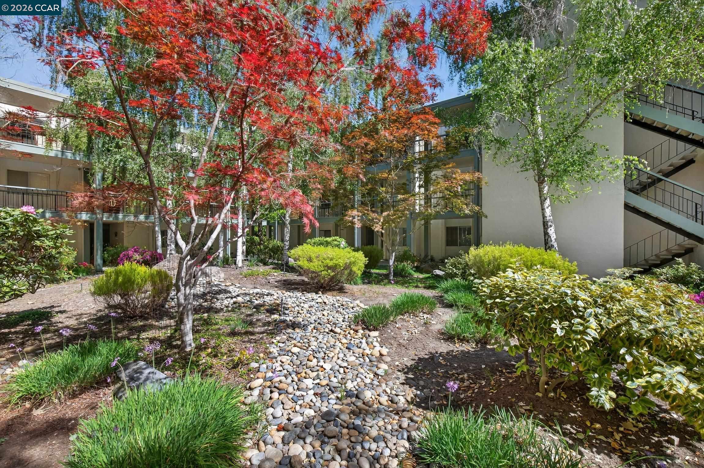 1621 Ptarmigan Dr. # 2A