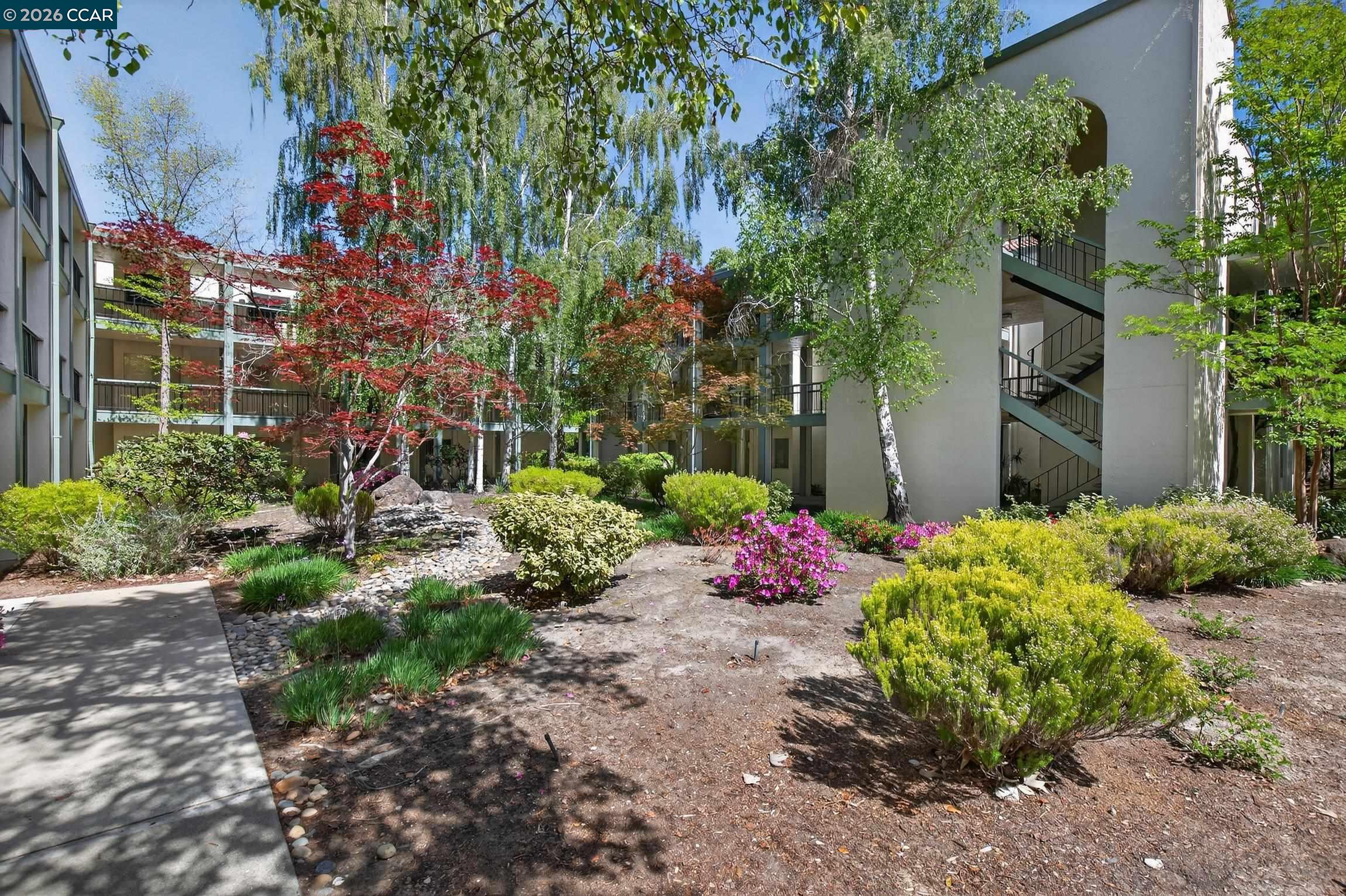 1621 Ptarmigan Dr. # 2A