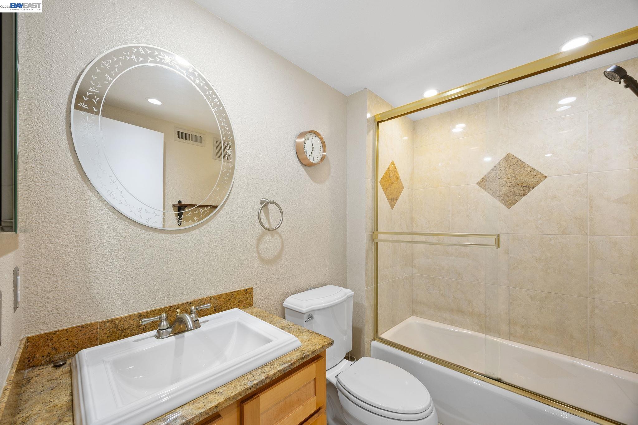 34 Chimney Rock