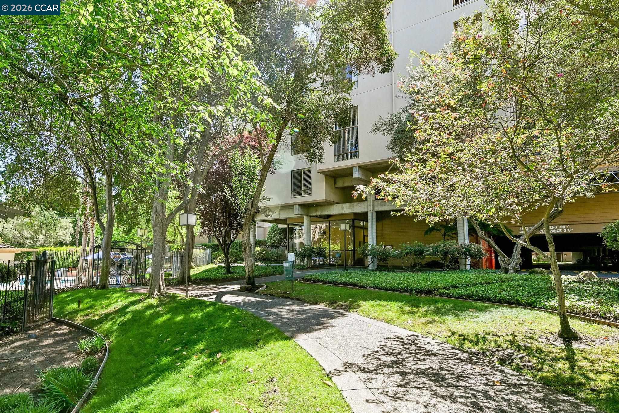 360 N Civic Dr # 204