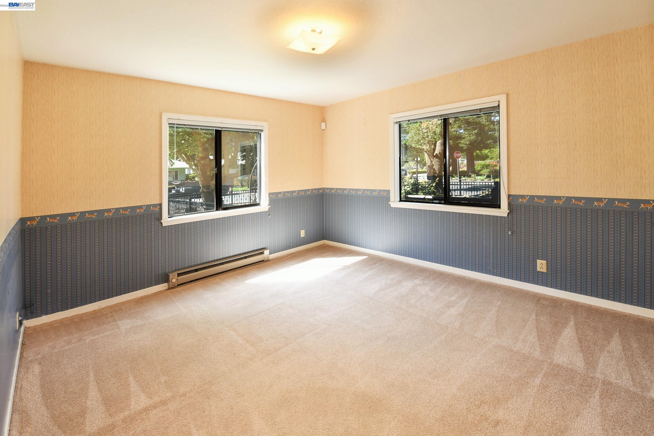 1002 El Curtola Blvd