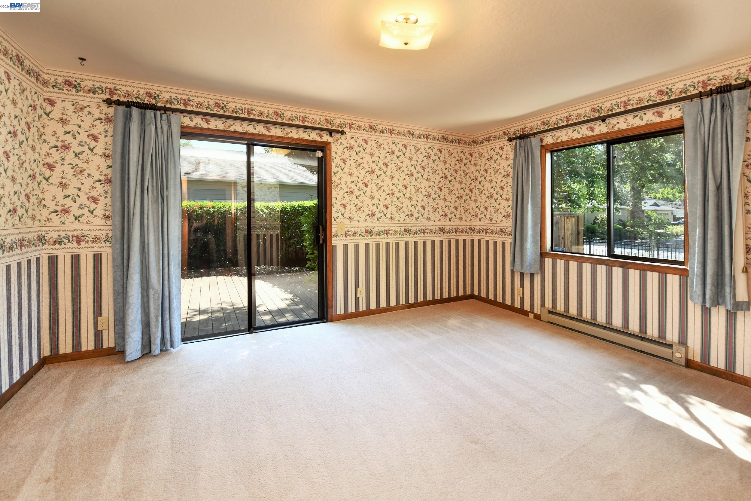 1002 El Curtola Blvd