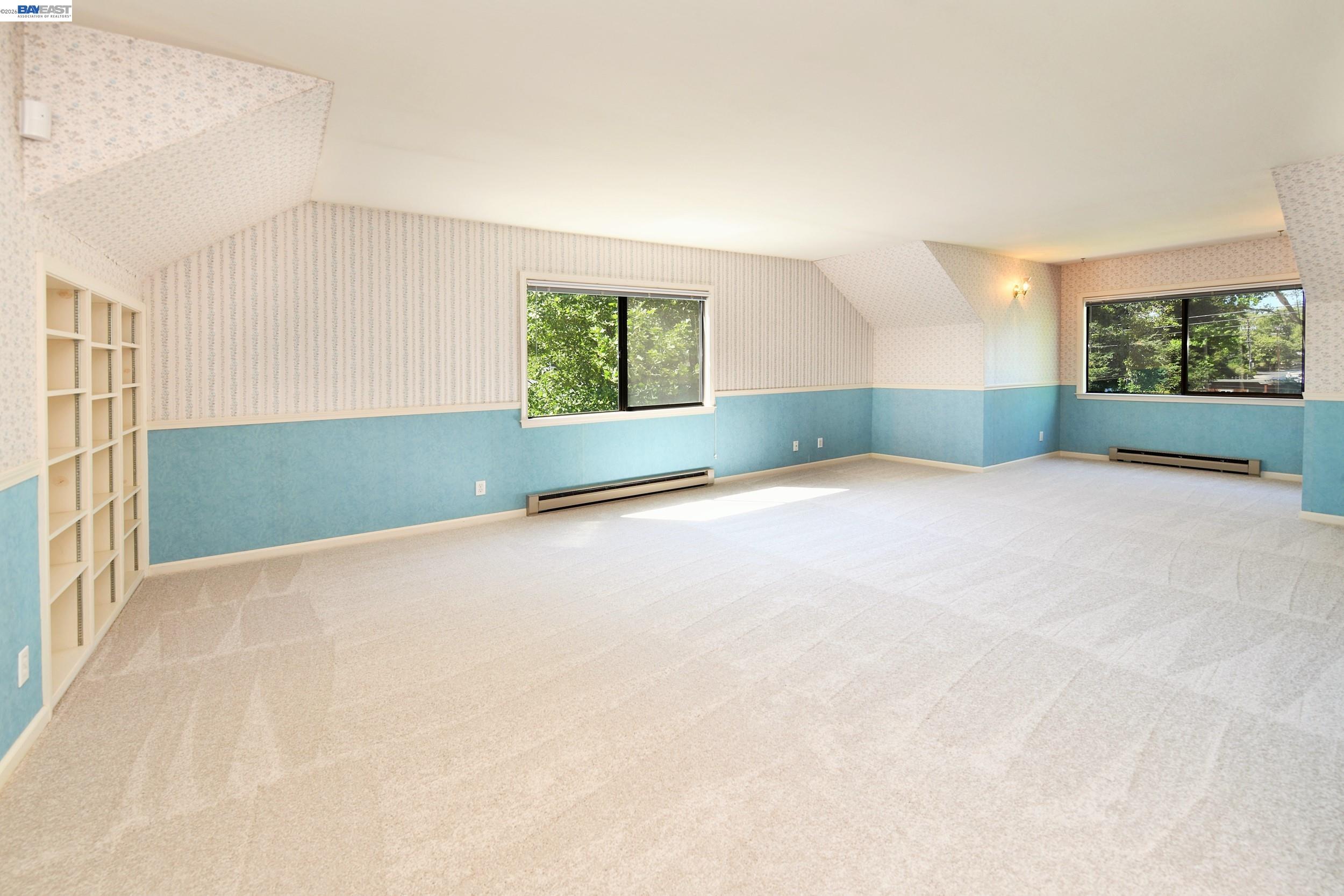 1002 El Curtola Blvd