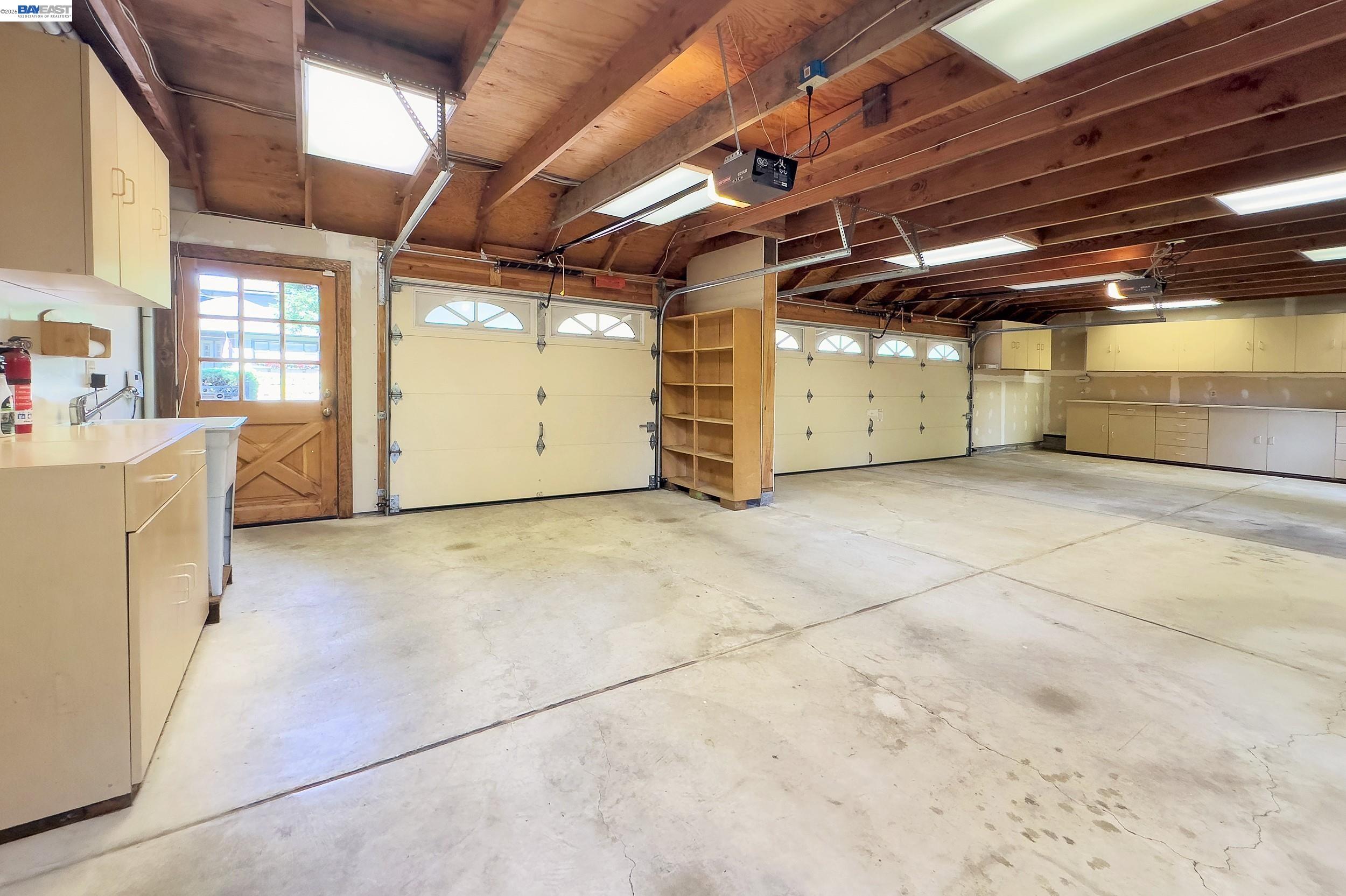 1002 El Curtola Blvd