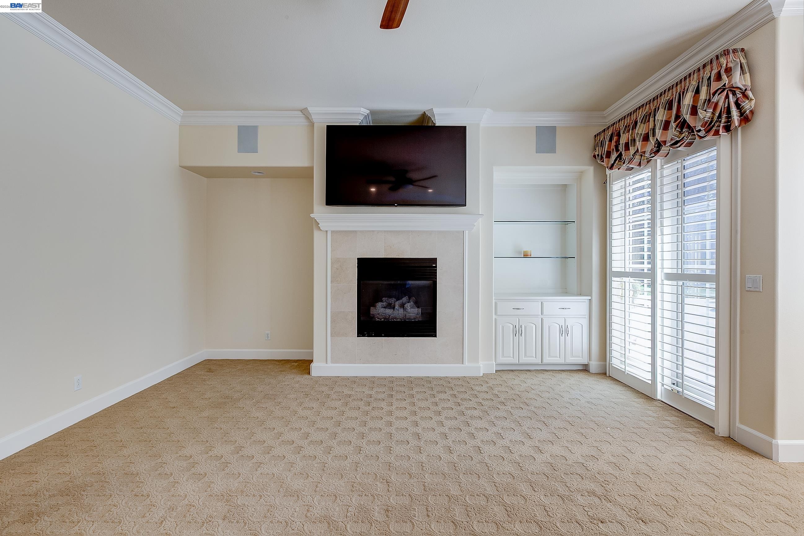 2779 E RUBY HILL DR