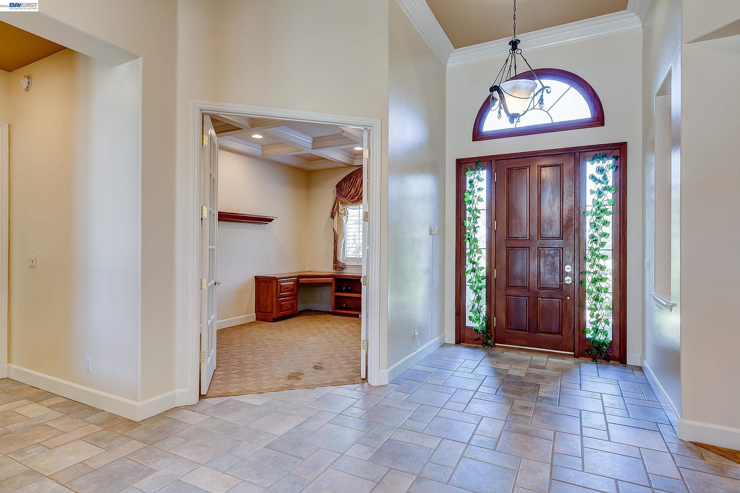 2779 E RUBY HILL DR