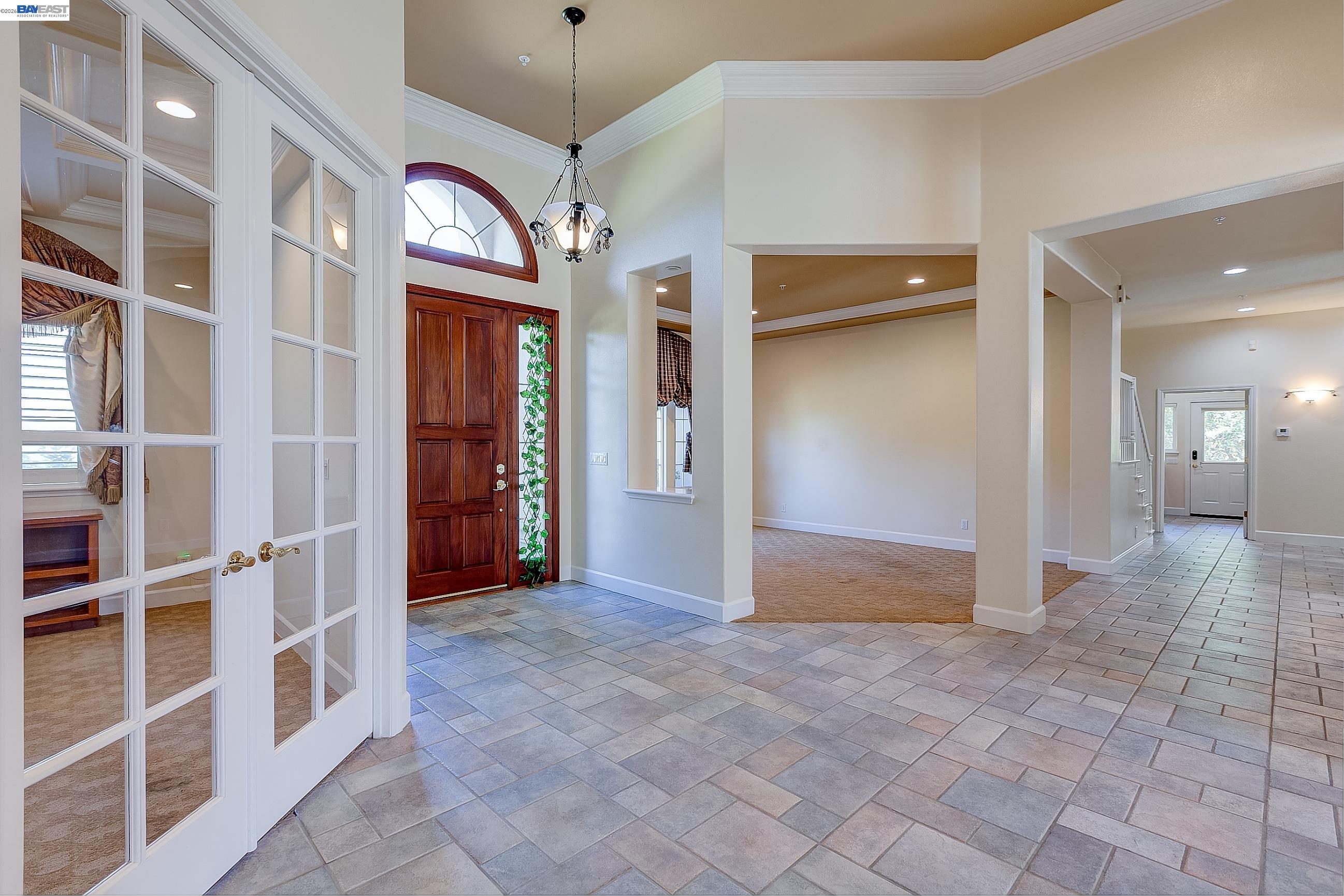 2779 E RUBY HILL DR