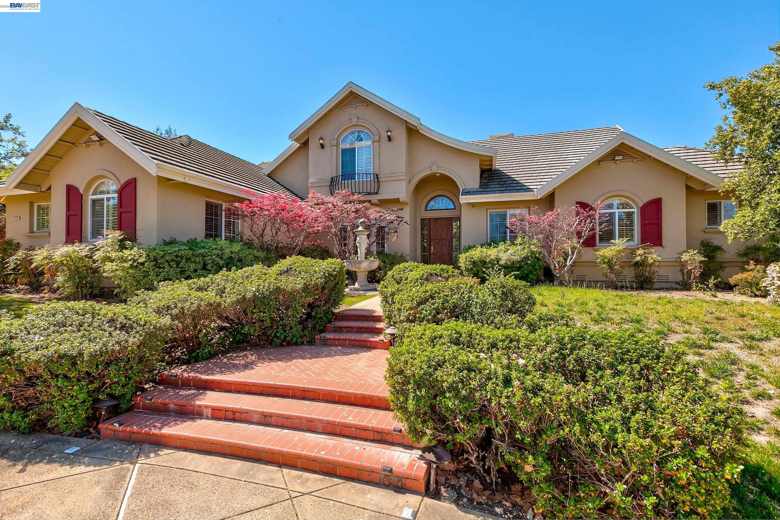2779 E RUBY HILL DR