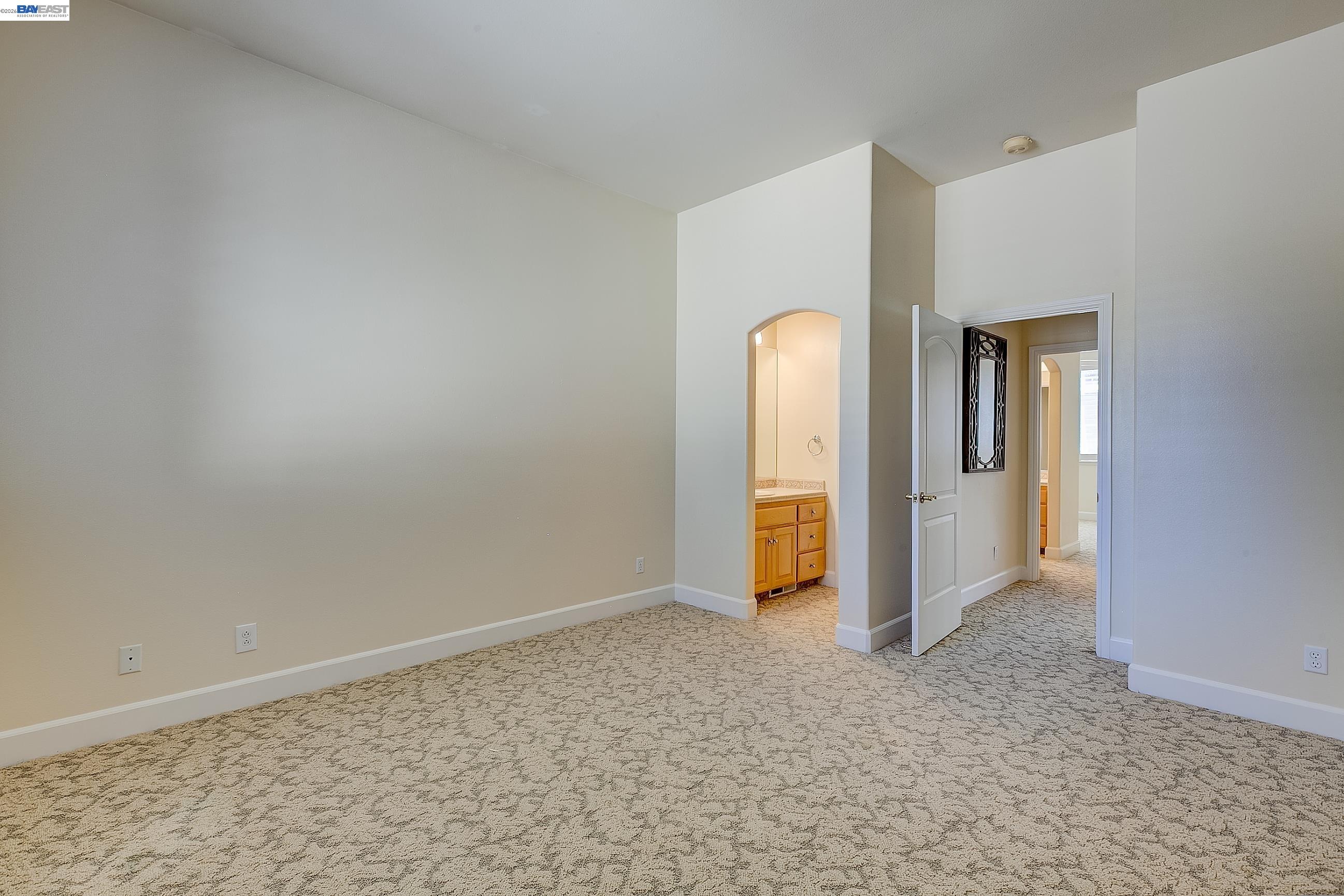 2779 E RUBY HILL DR