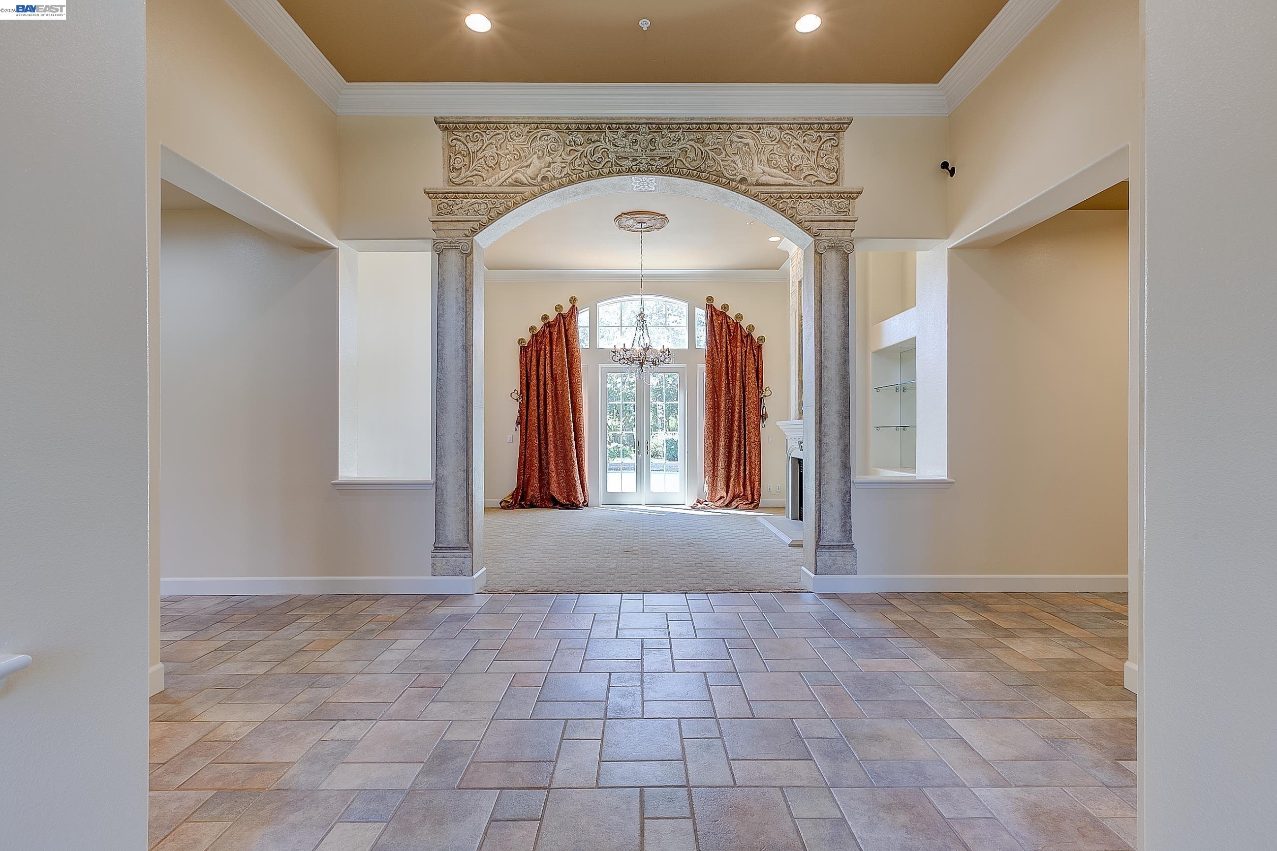 2779 E RUBY HILL DR