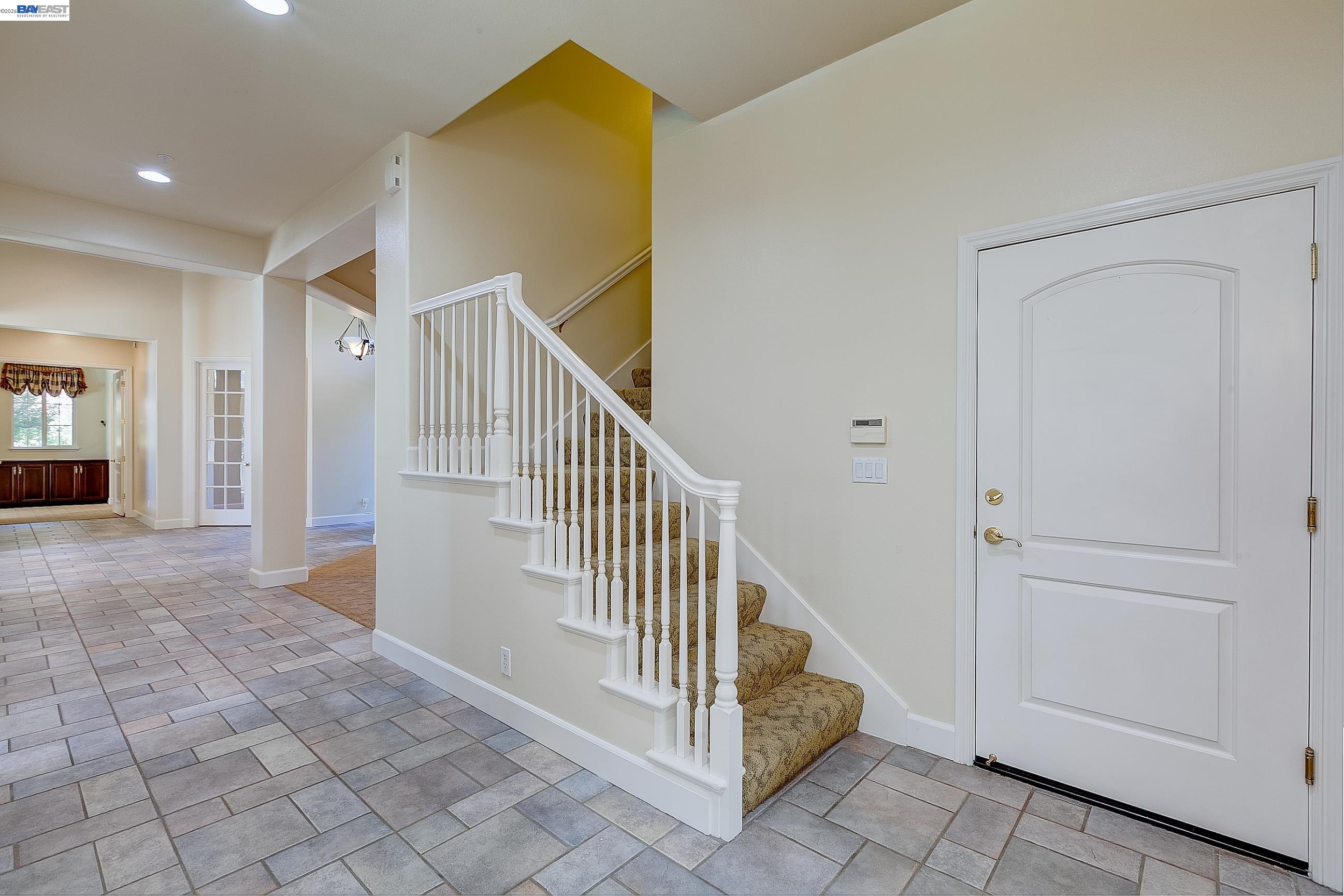 2779 E RUBY HILL DR