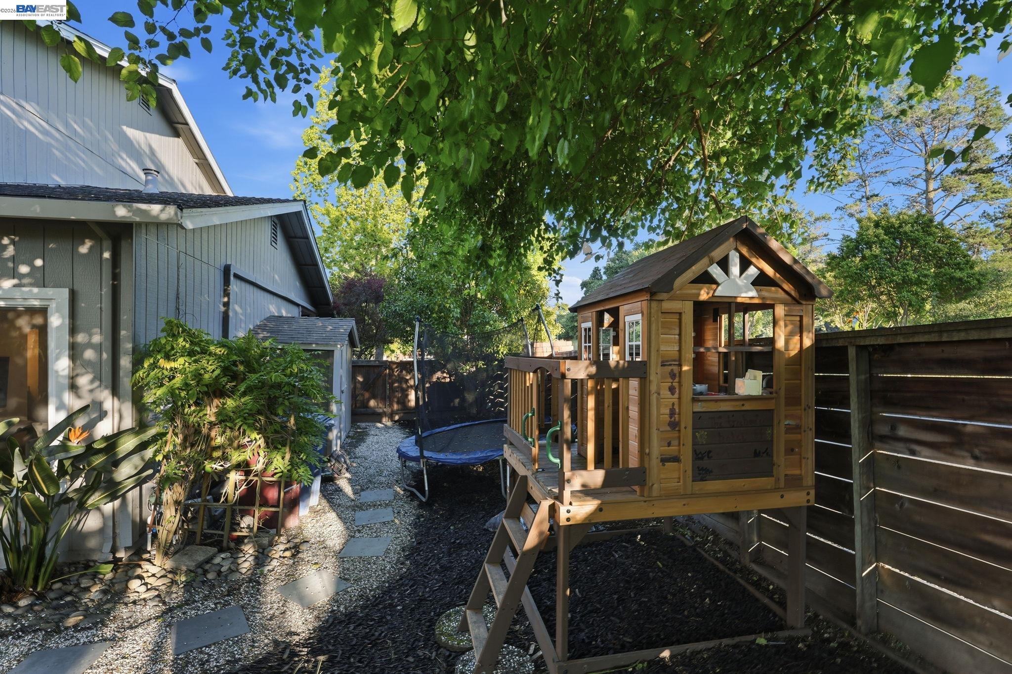 2799 Marsh Dr