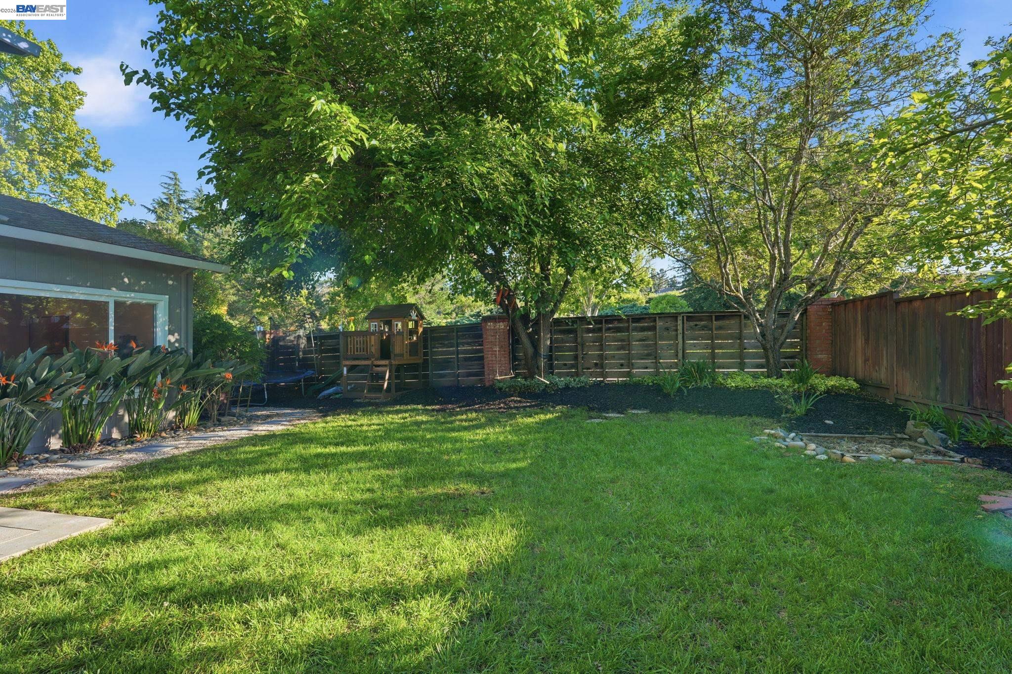 2799 Marsh Dr