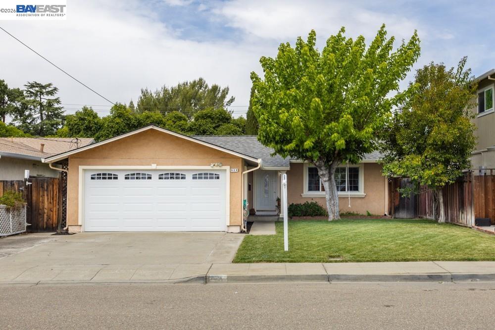 924 Lambaren Ave