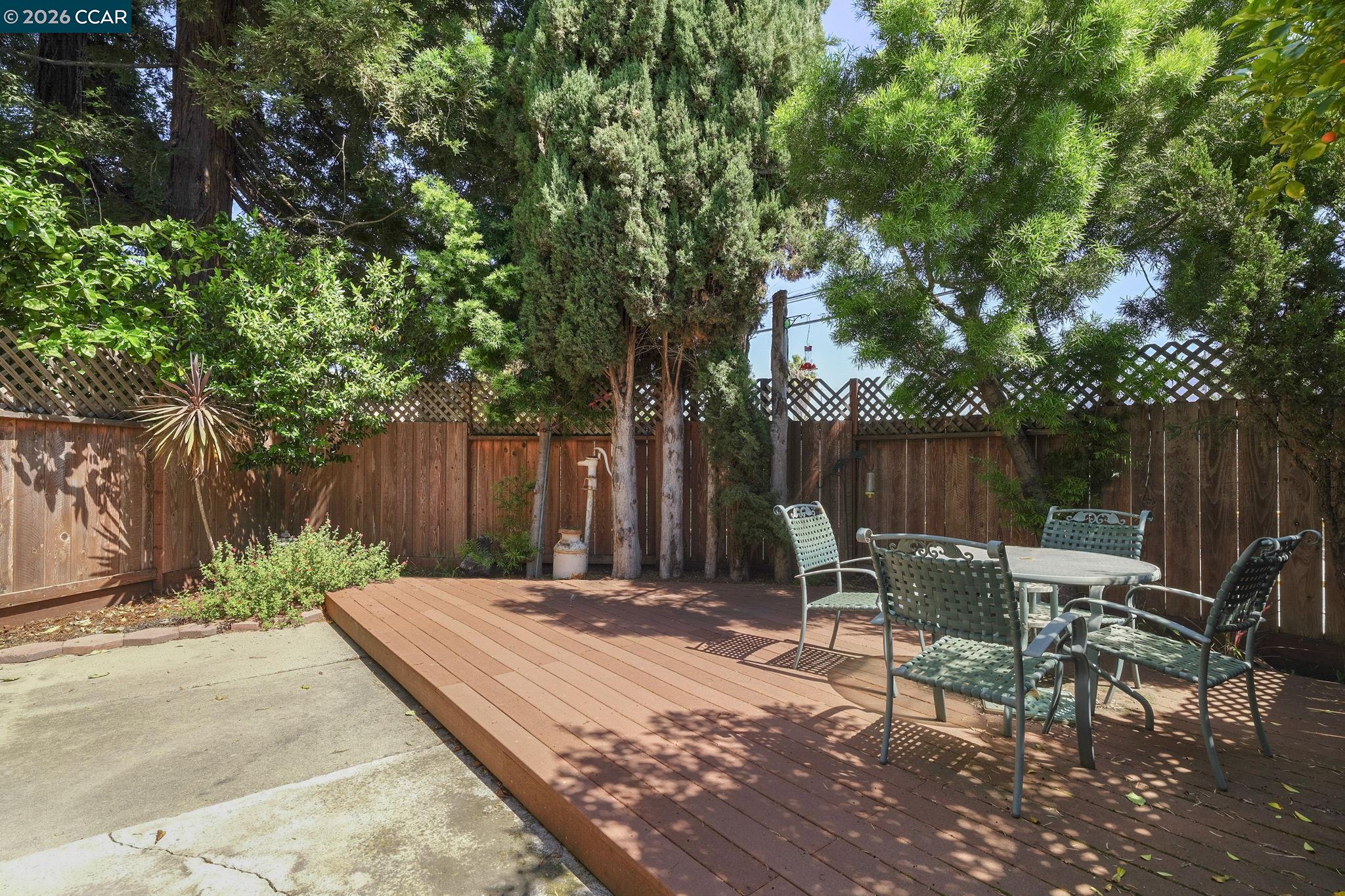 232 Loma Verde Dr