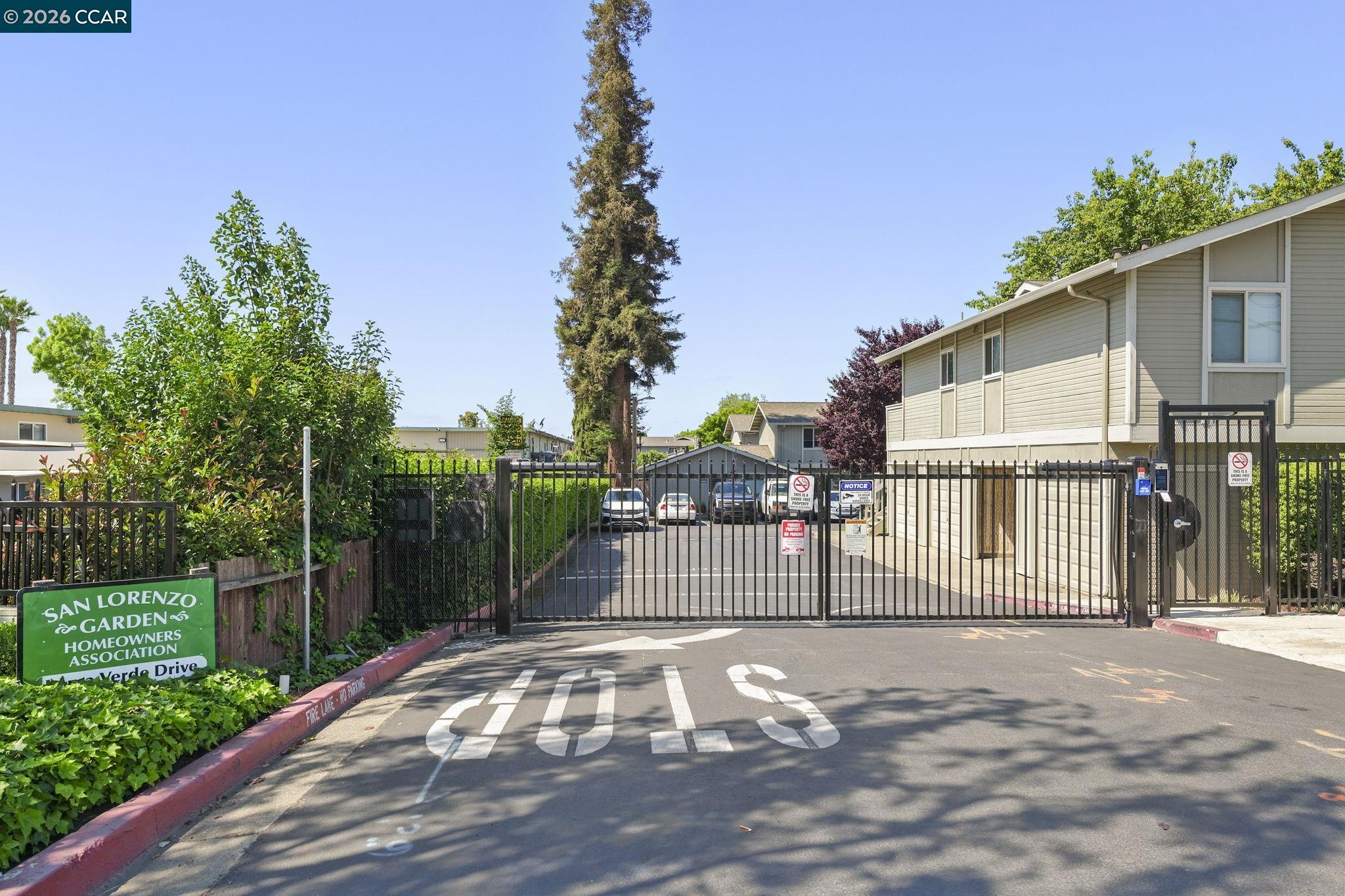 232 Loma Verde Dr