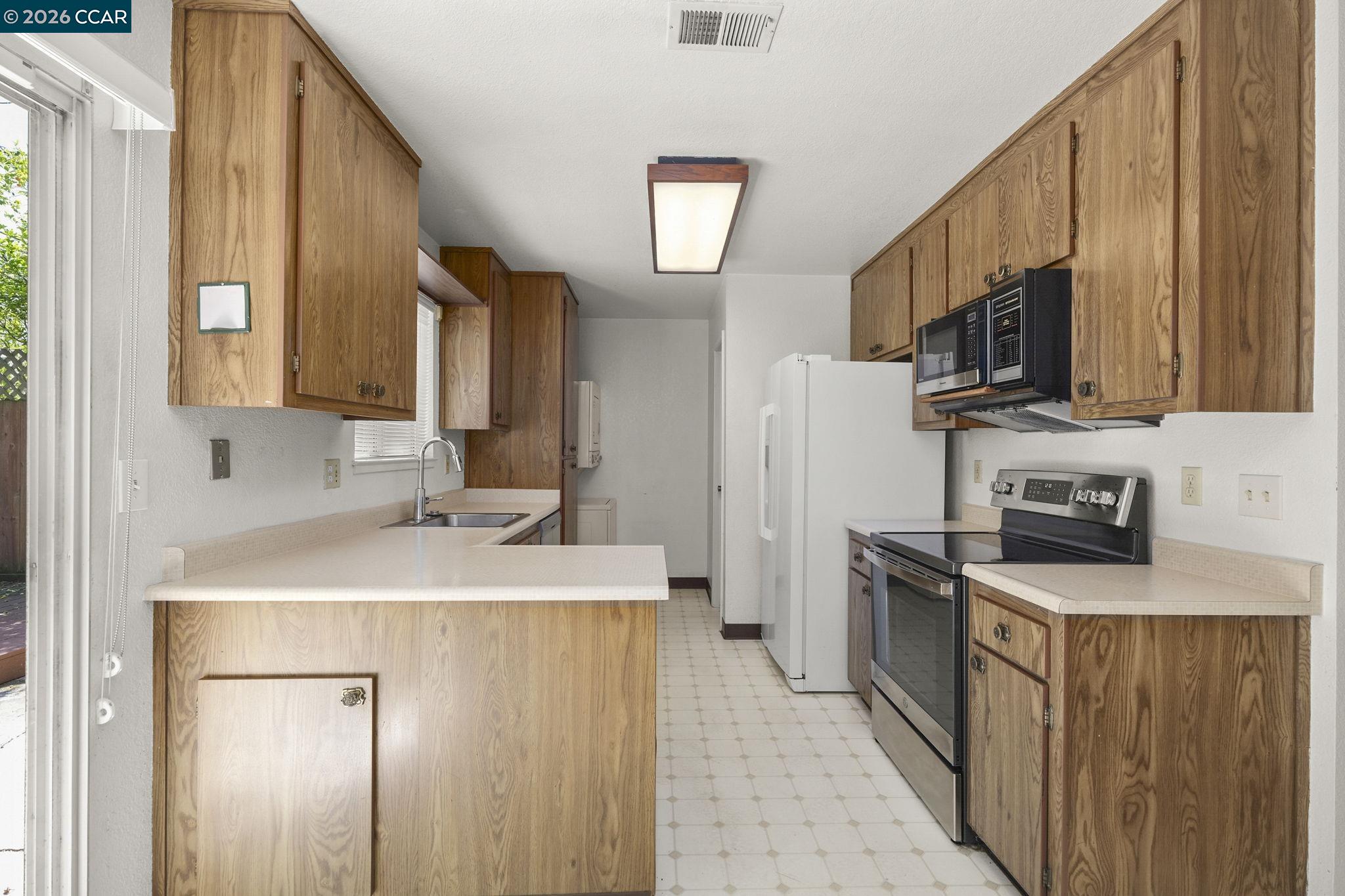 232 Loma Verde Dr