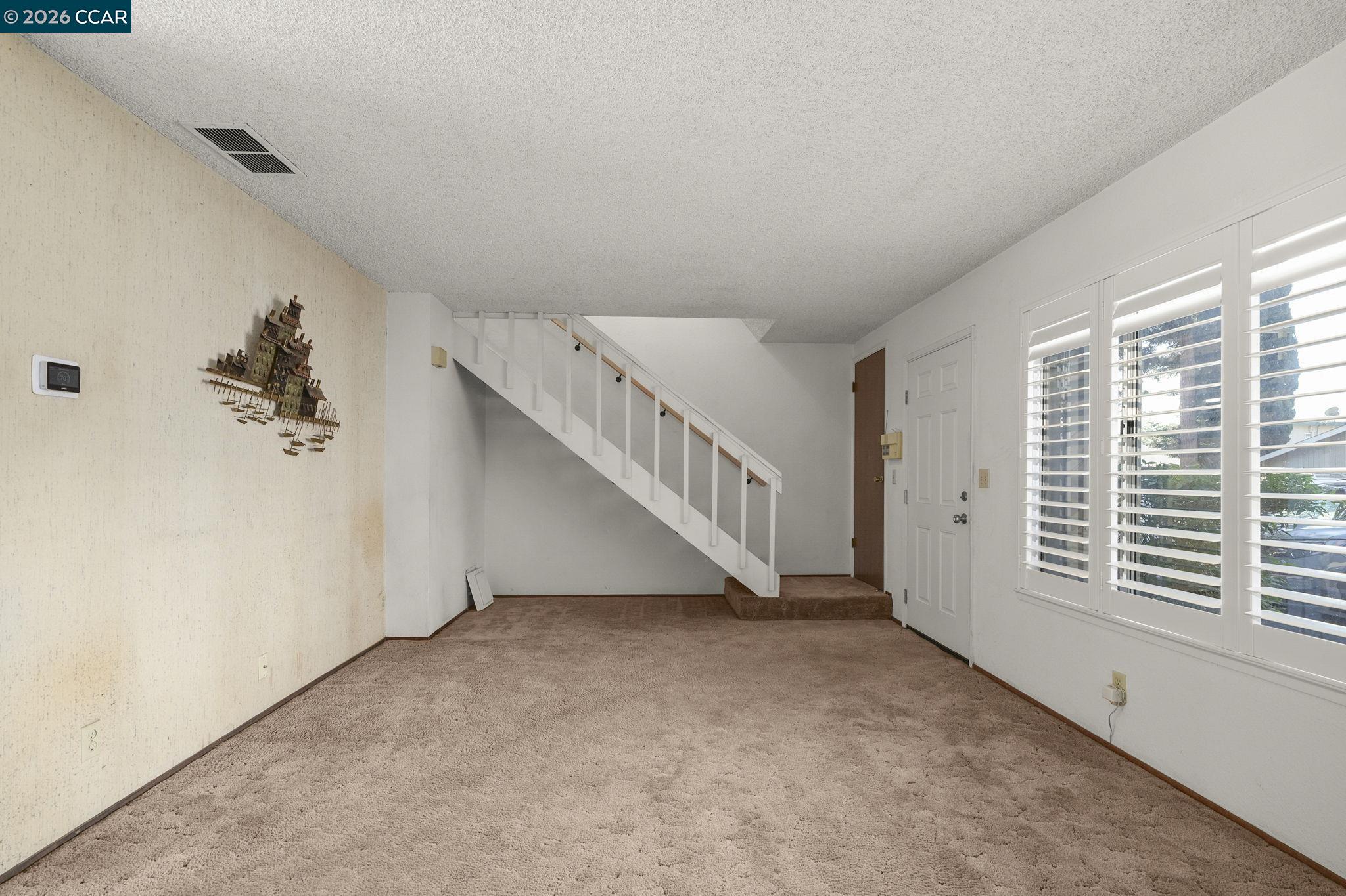 232 Loma Verde Dr