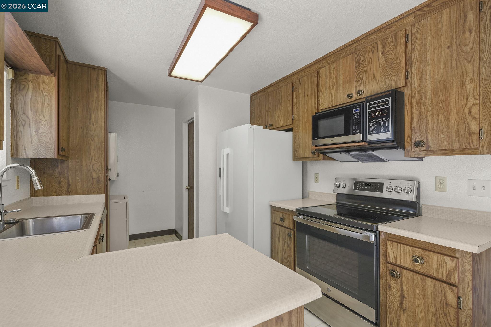 232 Loma Verde Dr