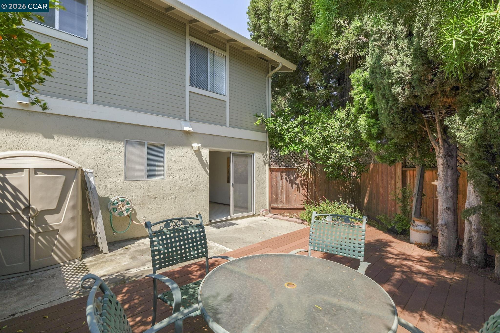 232 Loma Verde Dr