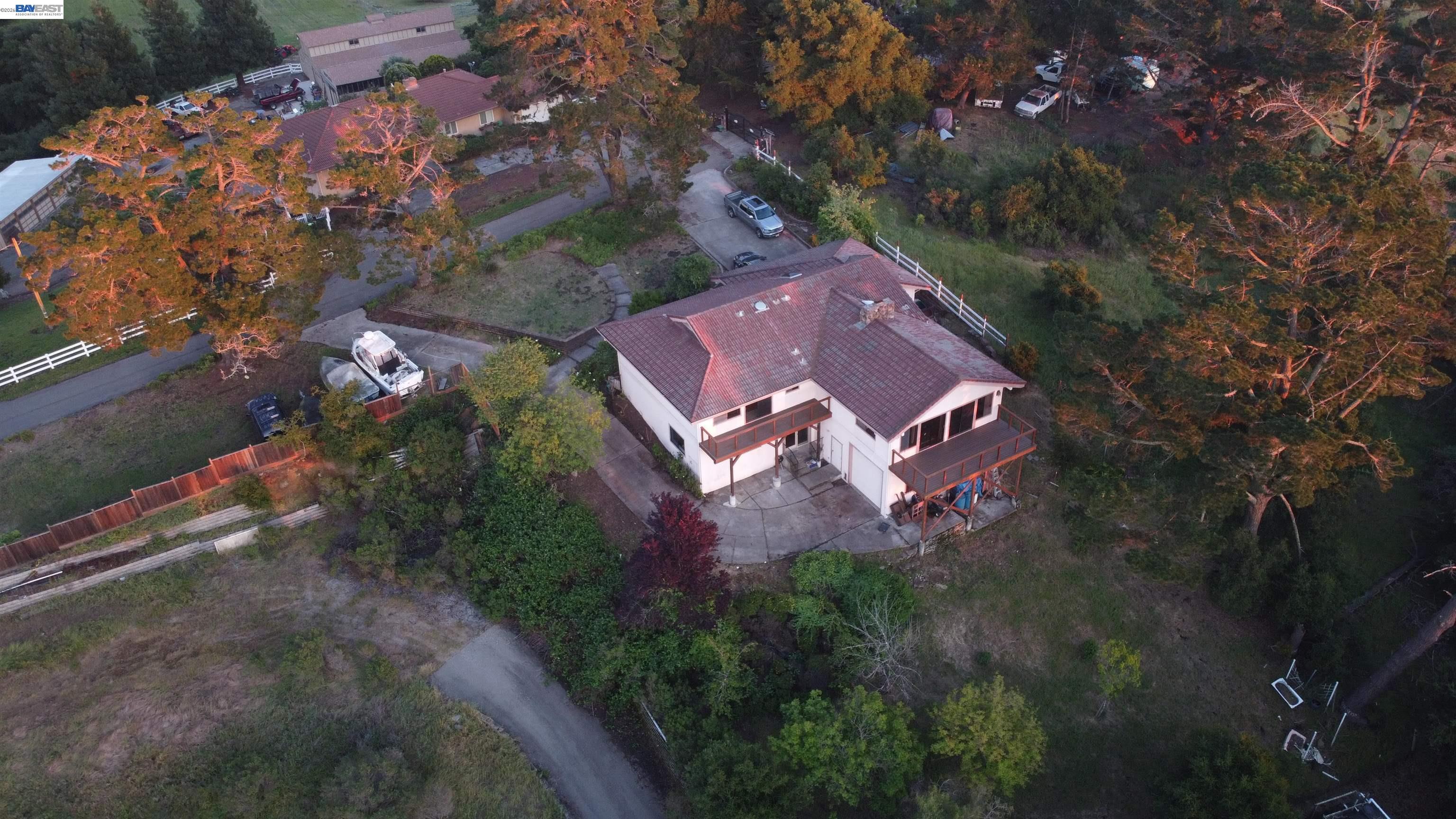 6727 Sunnyslope Ave