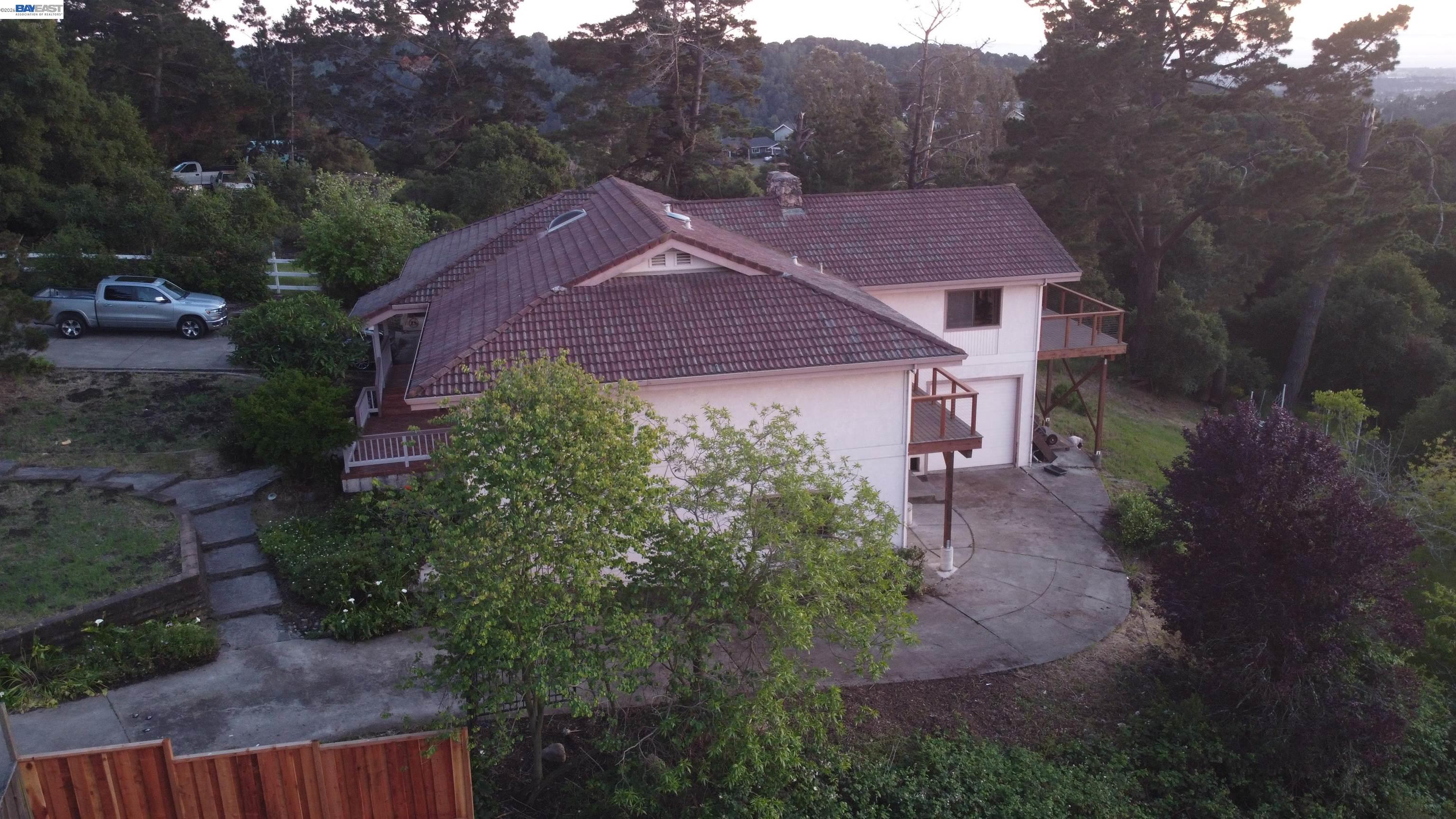 6727 Sunnyslope Ave