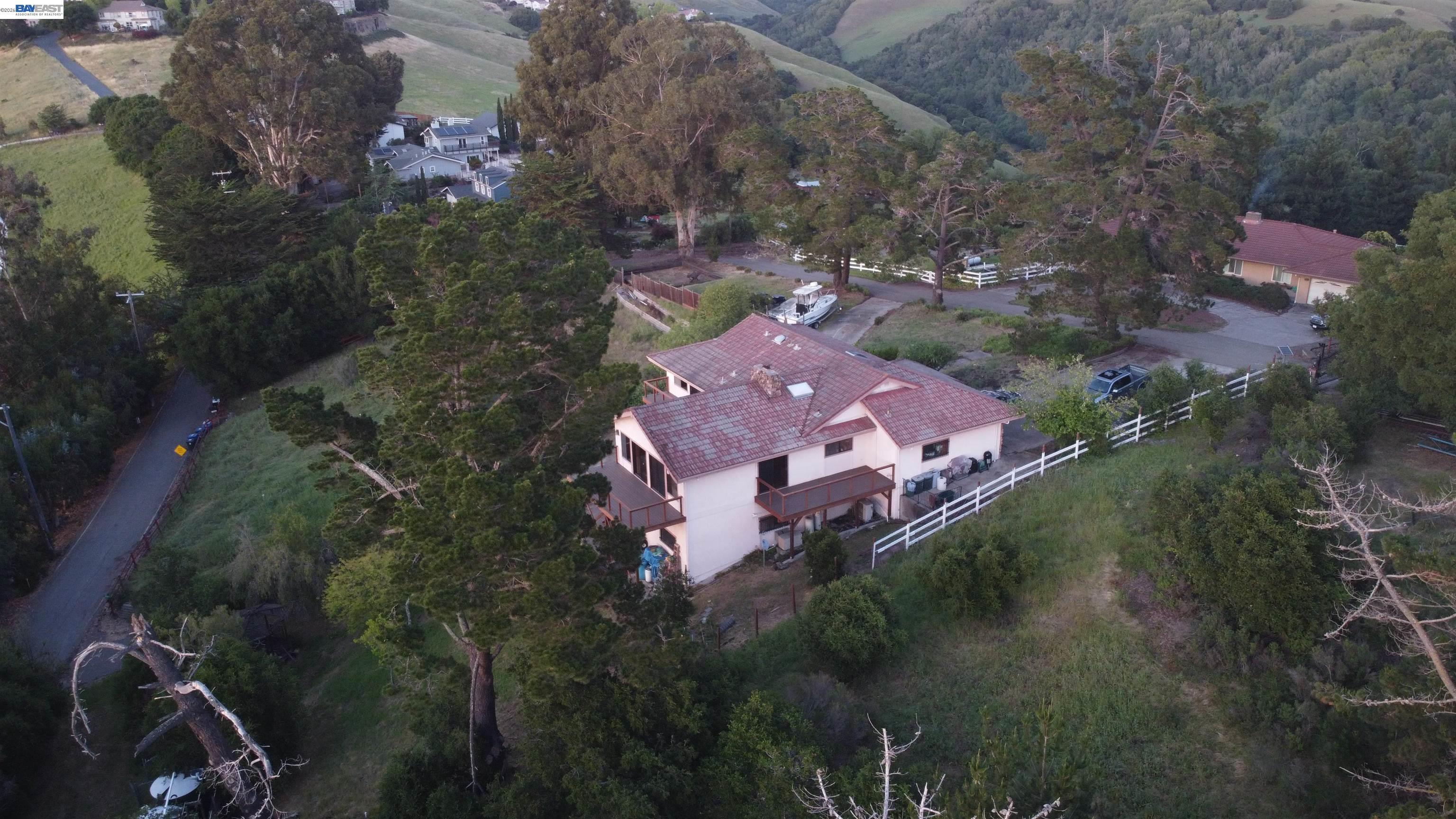 6727 Sunnyslope Ave