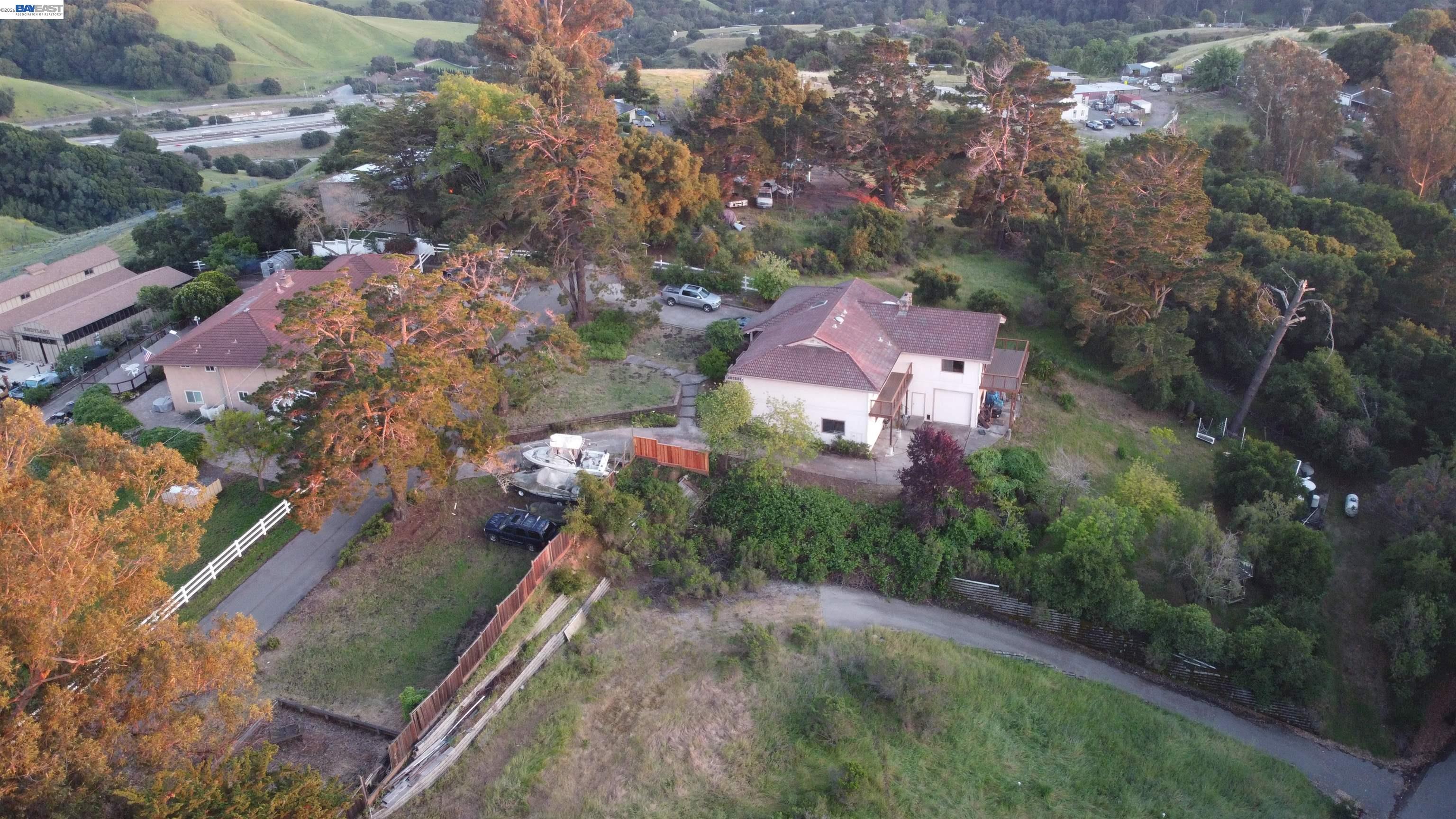 6727 Sunnyslope Ave